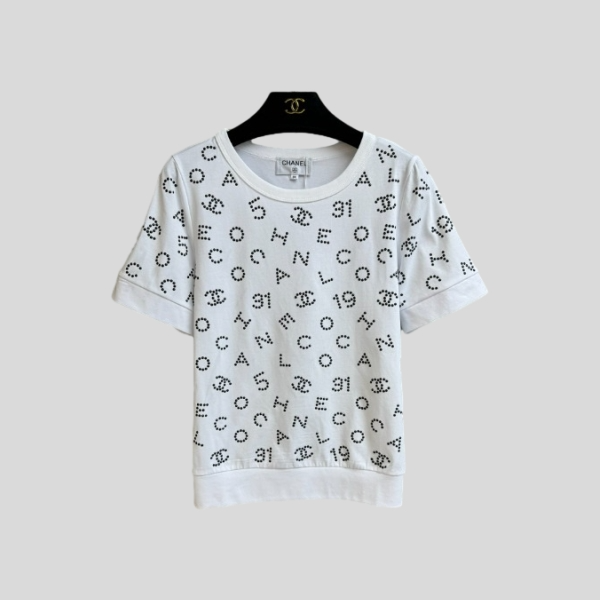 샤넬 로고 다이아몬드 티셔츠(2color)