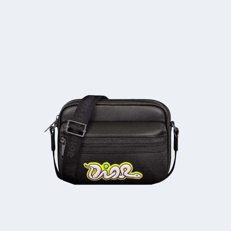 디올 Rider 2.0 KAWS 미니 지퍼 메신저백