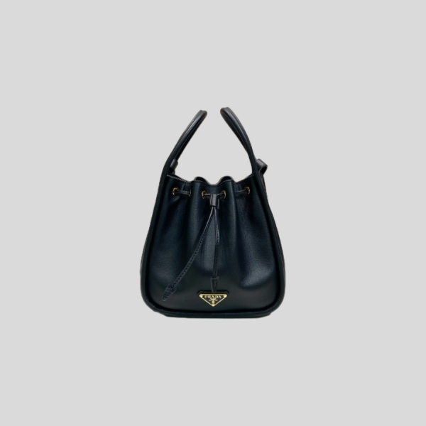 프라다 레더 미니 백