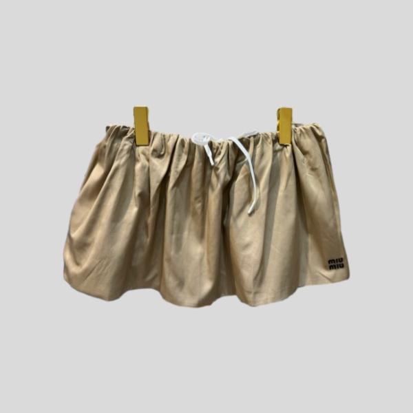 미우미우  플라워버드 숏 스커트