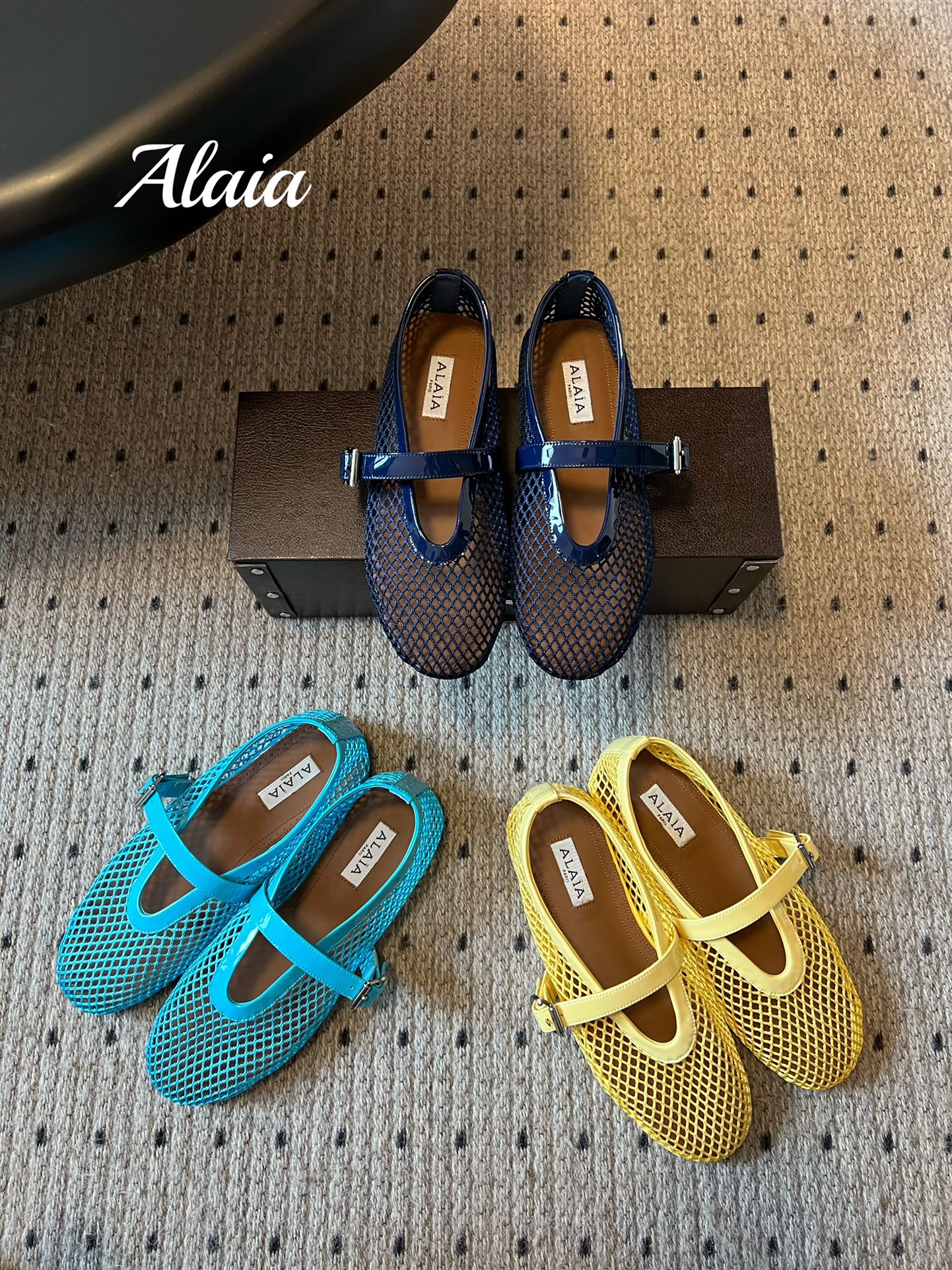 알라이아 플랫 슈즈