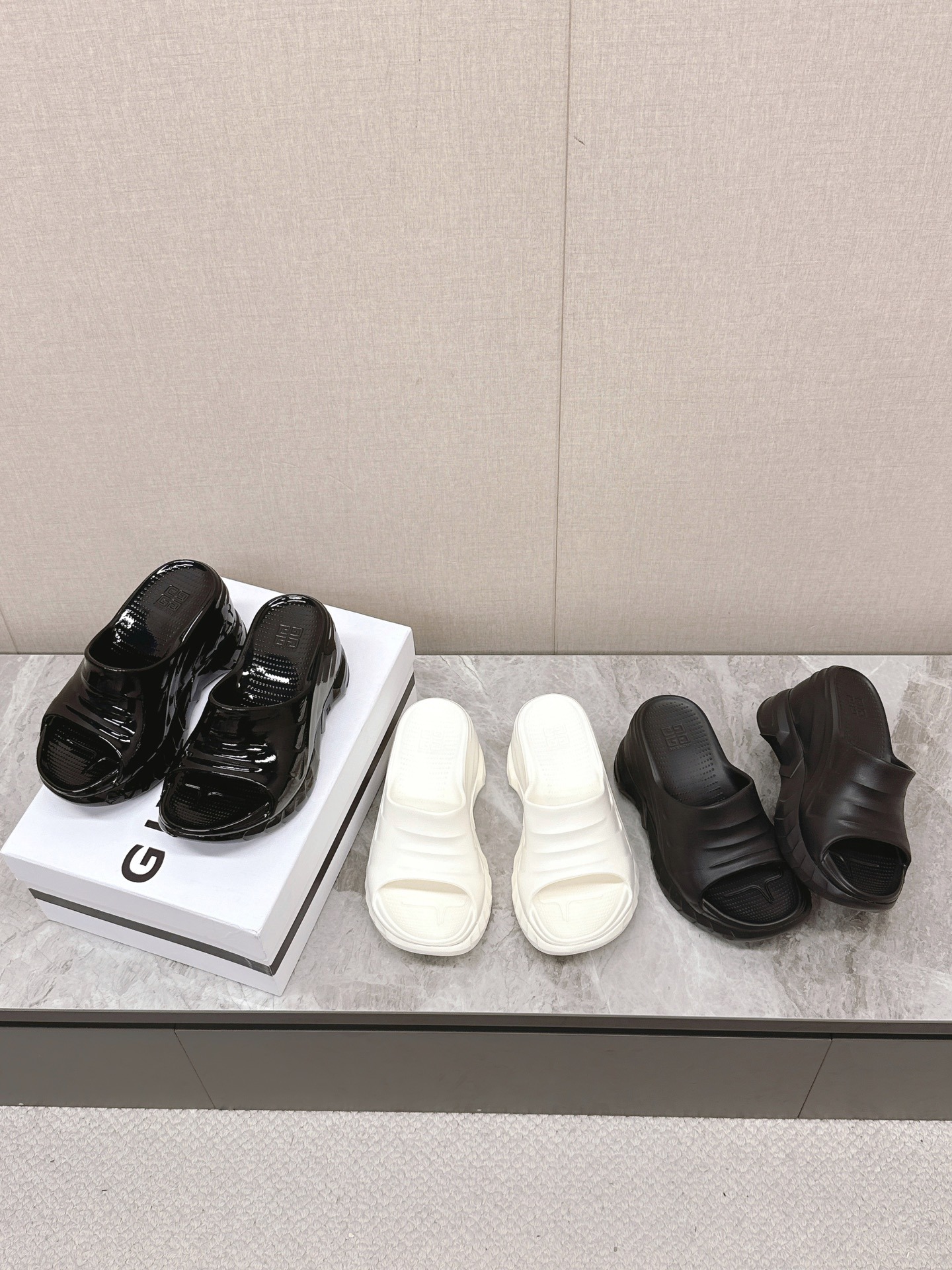 지*시 솜사탕 통굽 웨지 슬리퍼