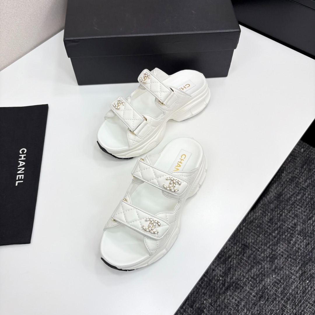 샤넬 2025 봄여름 최신 벨크로 비치샌들