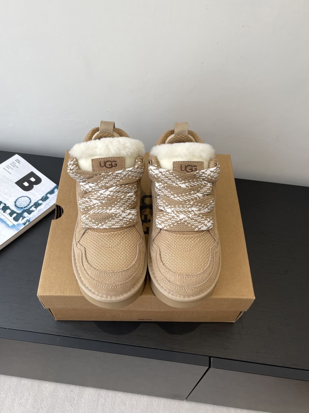 어그 25ss 가을겨울 신상 통굽 스니커즈