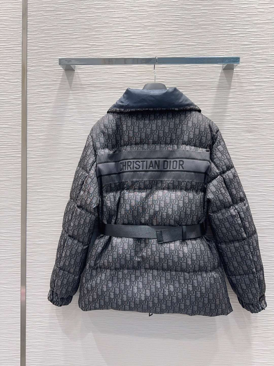 디올 25FW 신상 패딩 점퍼