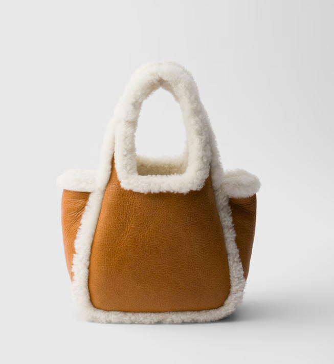 프라다 램스킨 시어링 미니 핸드백1BA349