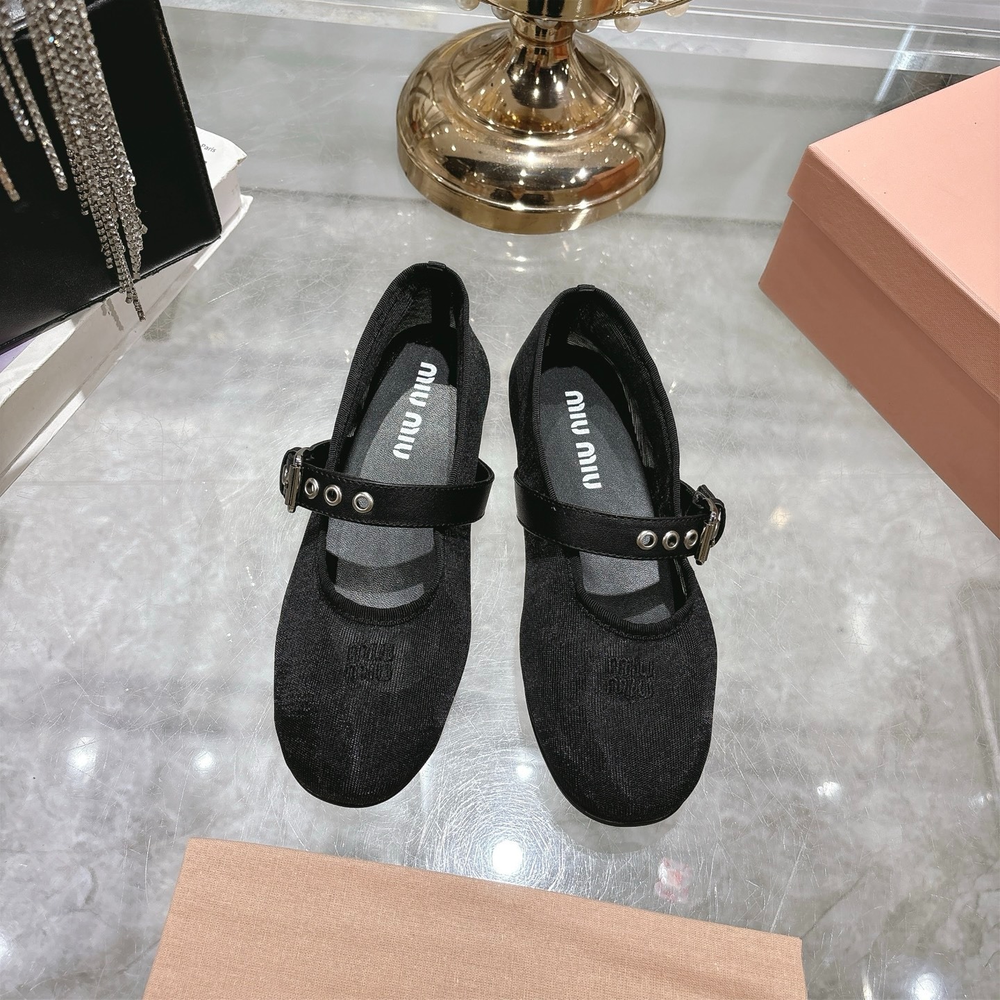 미우미우 신상 메리제인 발레화