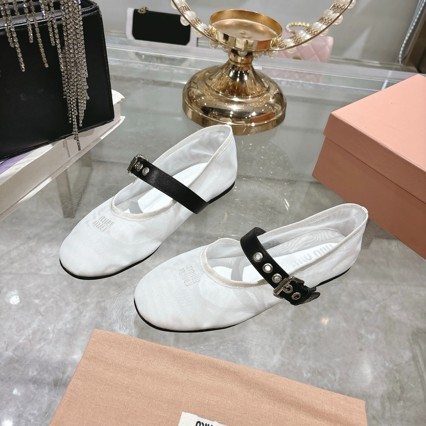 미우미우 신상 메리제인 발레화