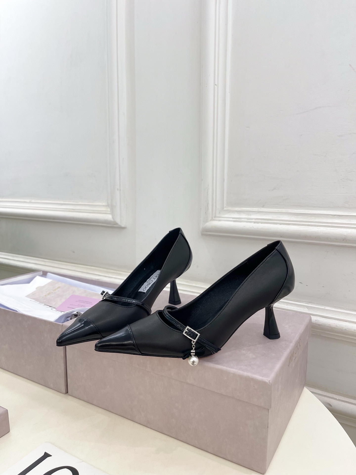 지미추 25ss 신상 진주 펜던트 스틸레토 힐