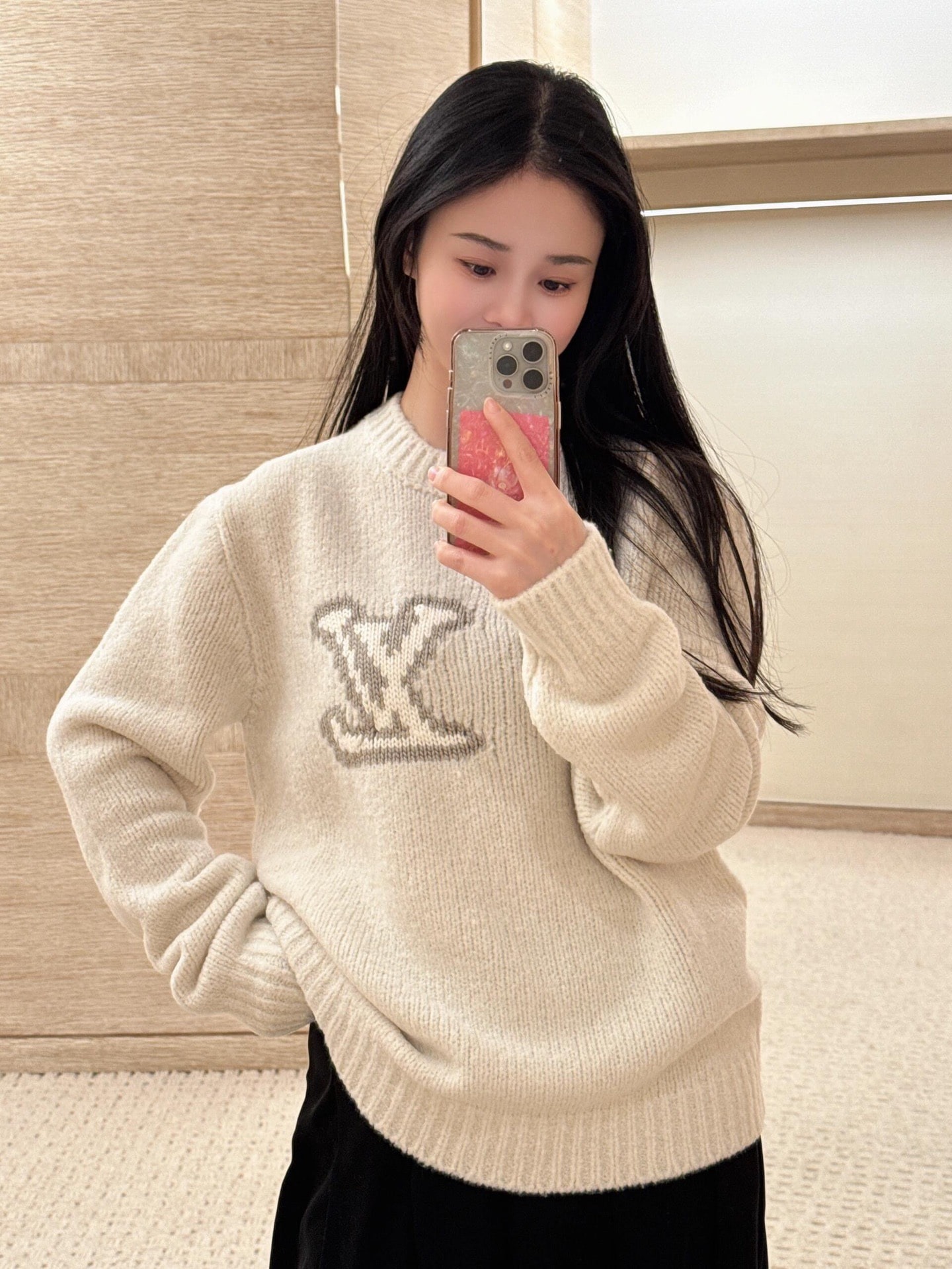 루이비통 25FW 신상 화이트 니트 스웨터