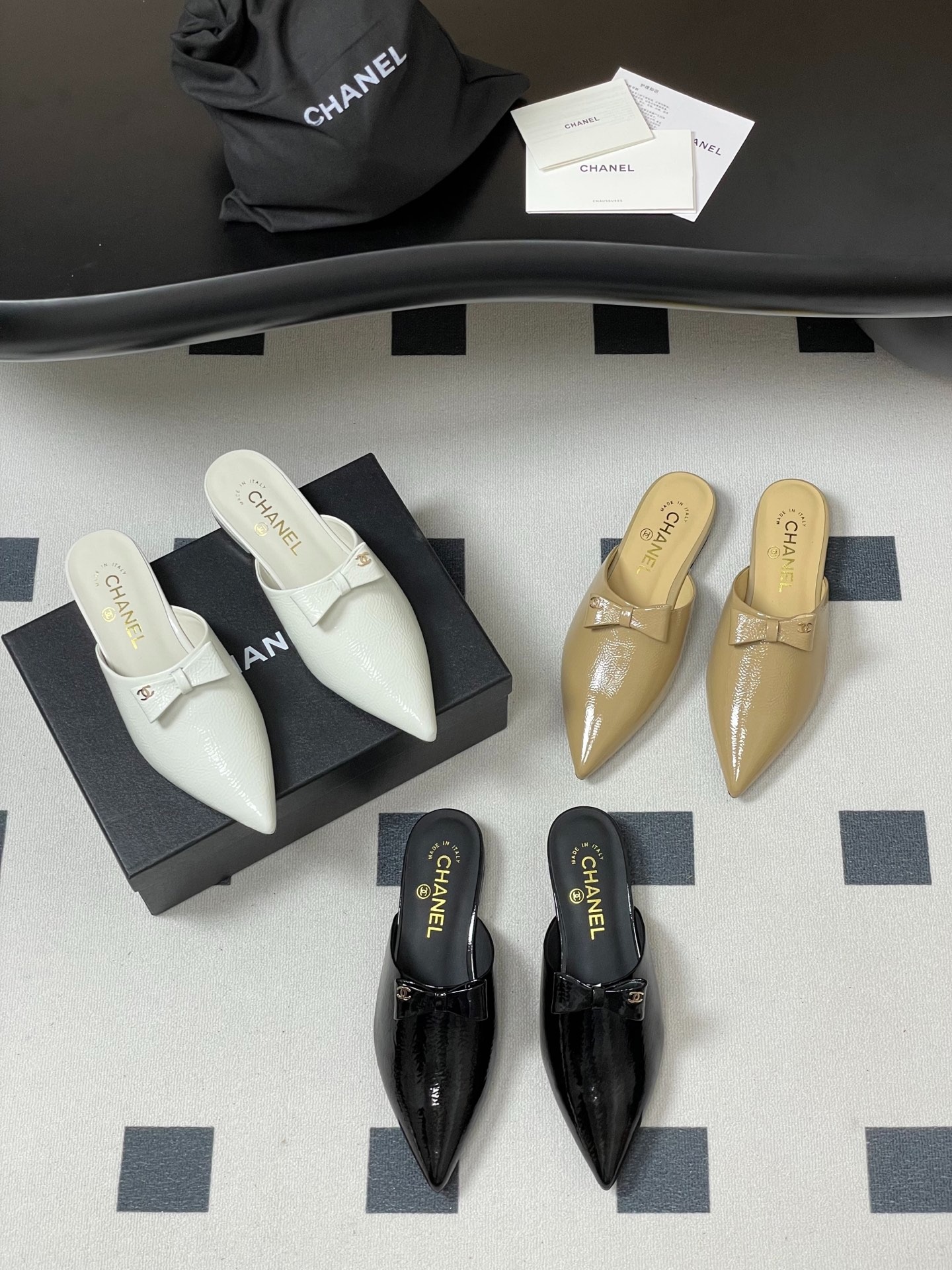 샤넬 25 가을 신상 세미슬리퍼 뮬러