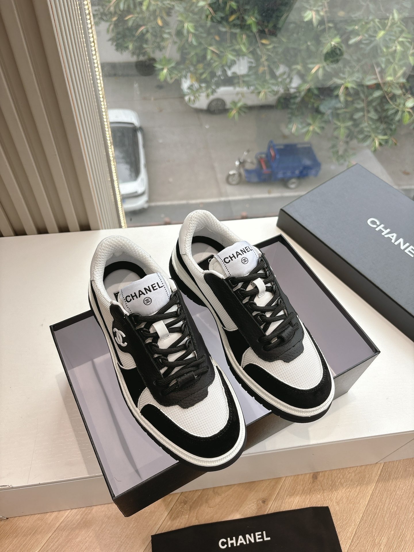샤넬 신상 스니커즈