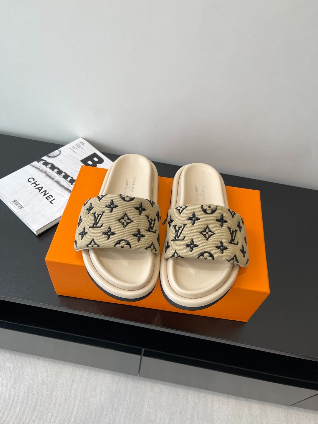 루이비통 25ss 모노그램 점보 플랫폼 뮬샌들