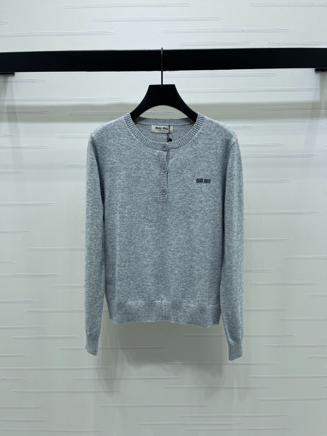 미우미우 25 신상 라운드 니트 긴팔