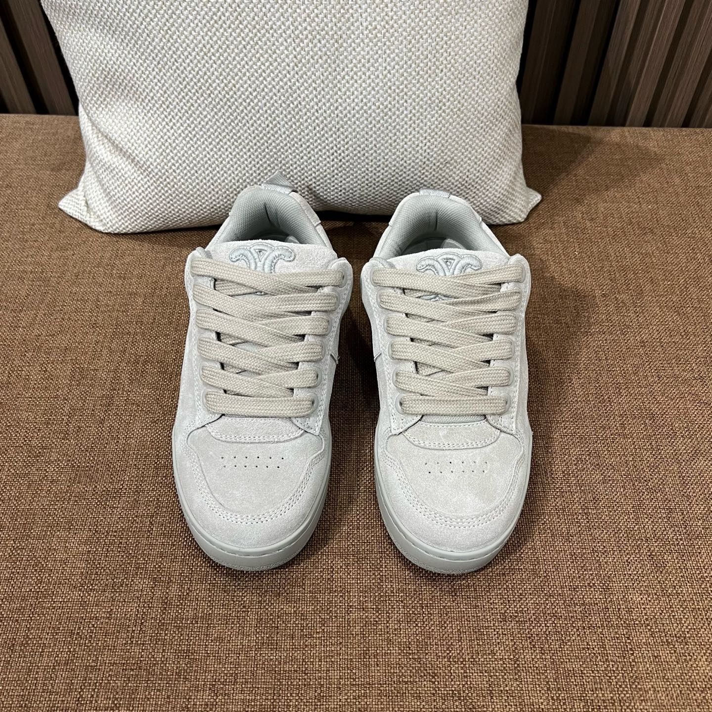 셀린느 25 초봄 캐주얼 스니커즈