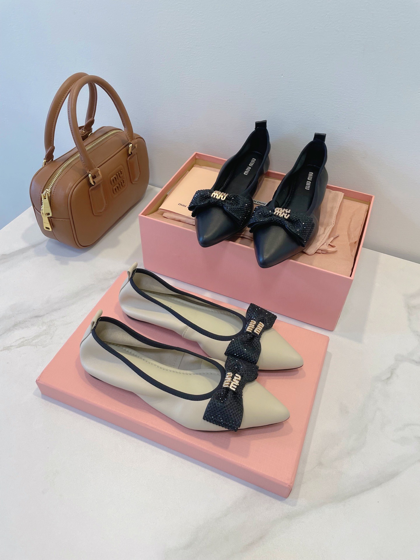 미우미우 발레화