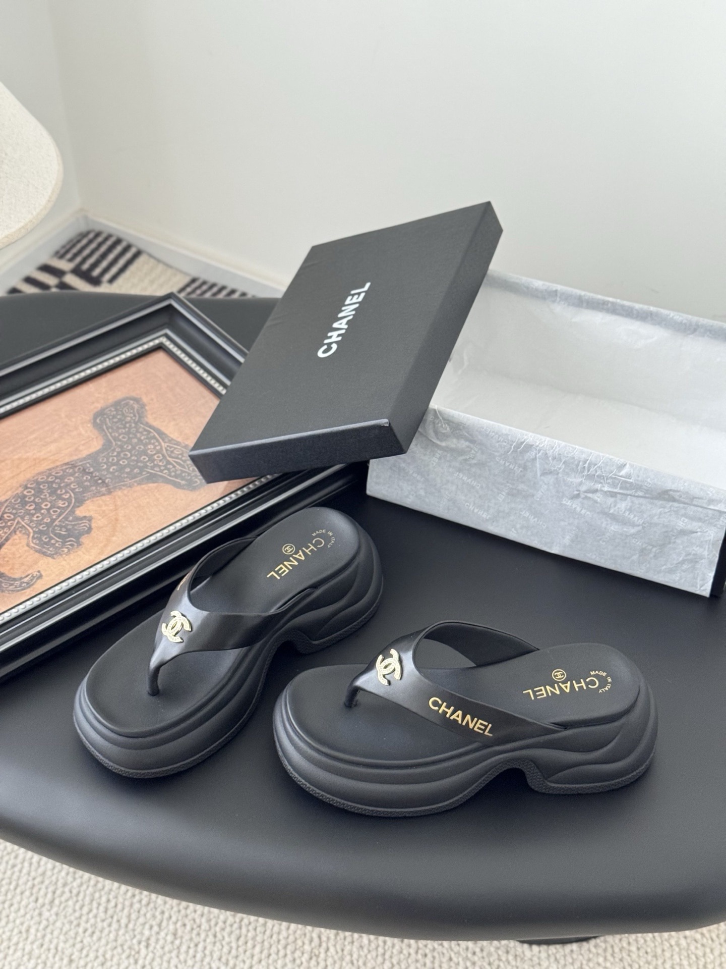 샤넬 25C 뉴웨지 쪼리 슬리퍼