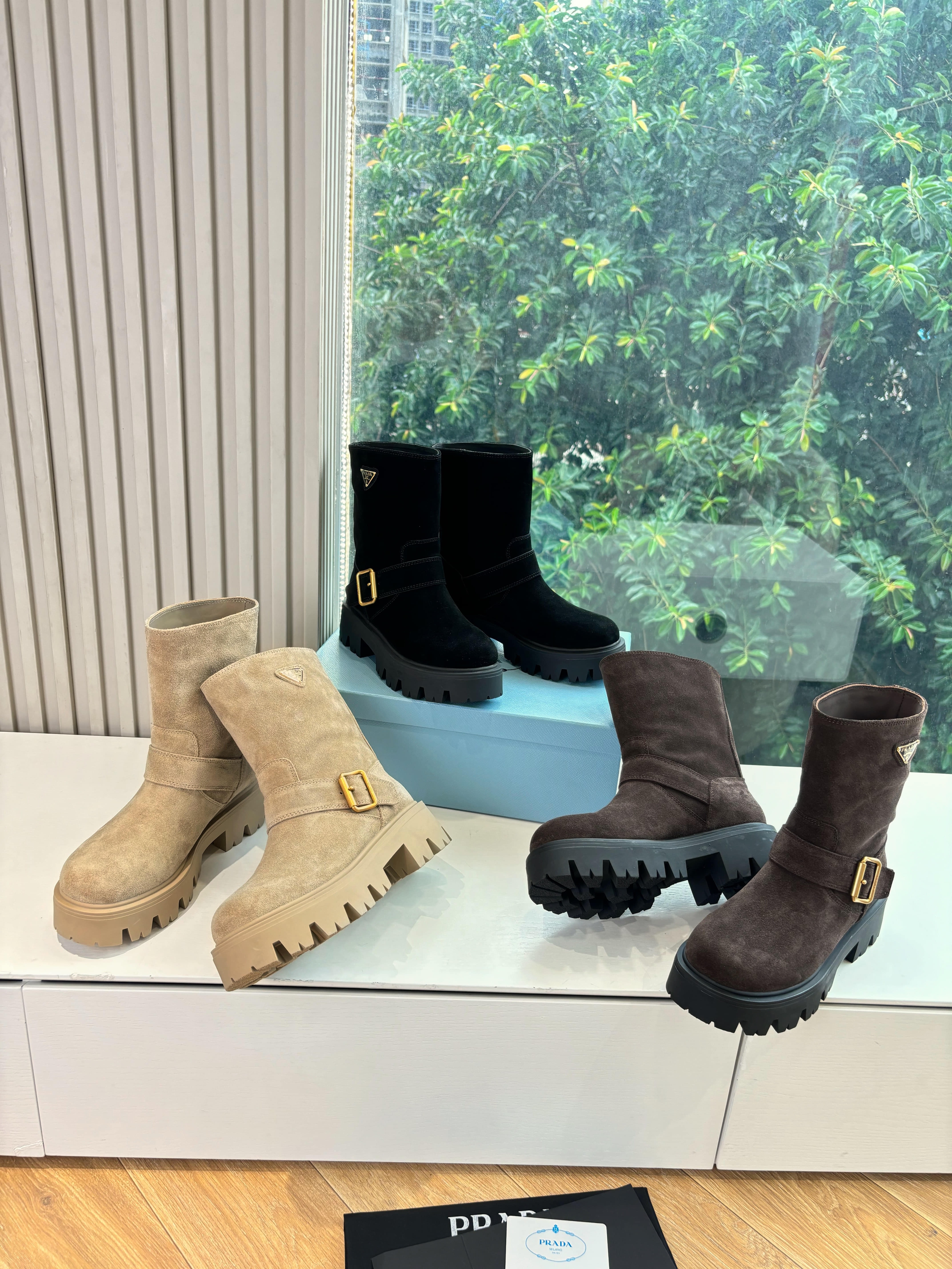 프라다 25 가을/겨울 클래식 라이더 부츠