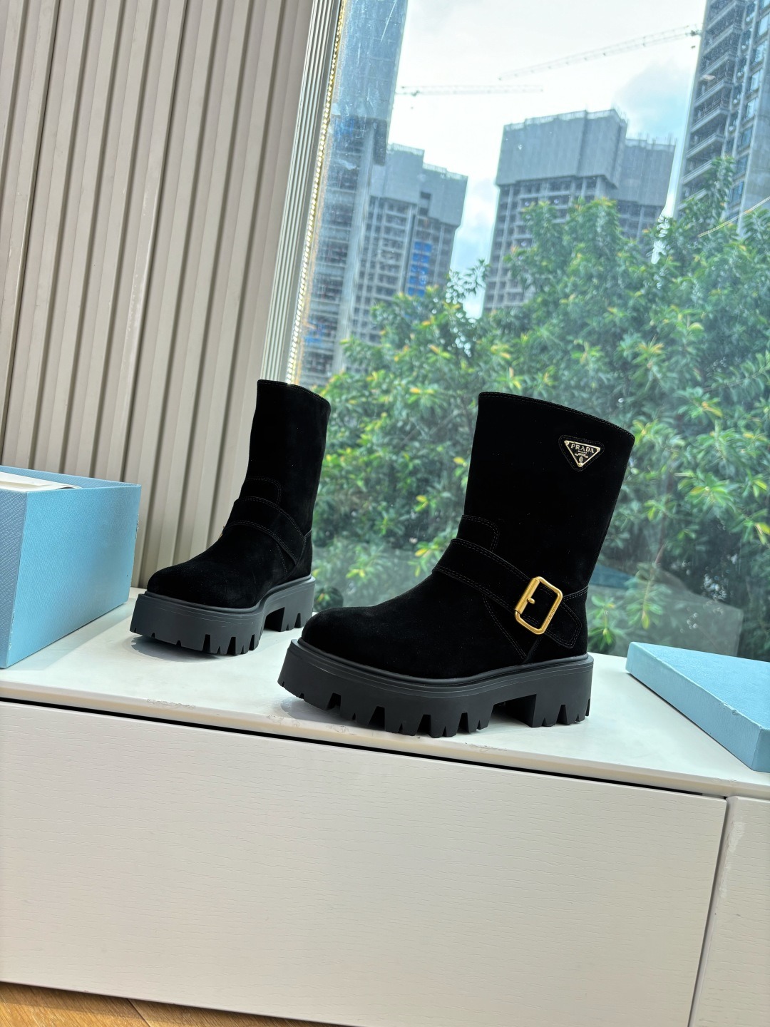 프라다 25 가을/겨울 클래식 라이더 부츠