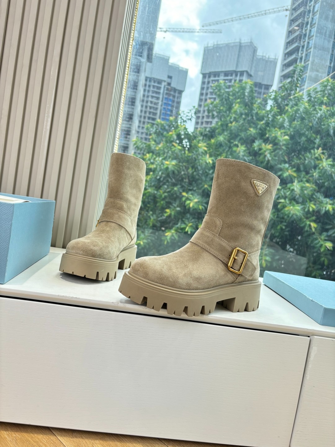 프라다 25 가을/겨울 클래식 라이더 부츠