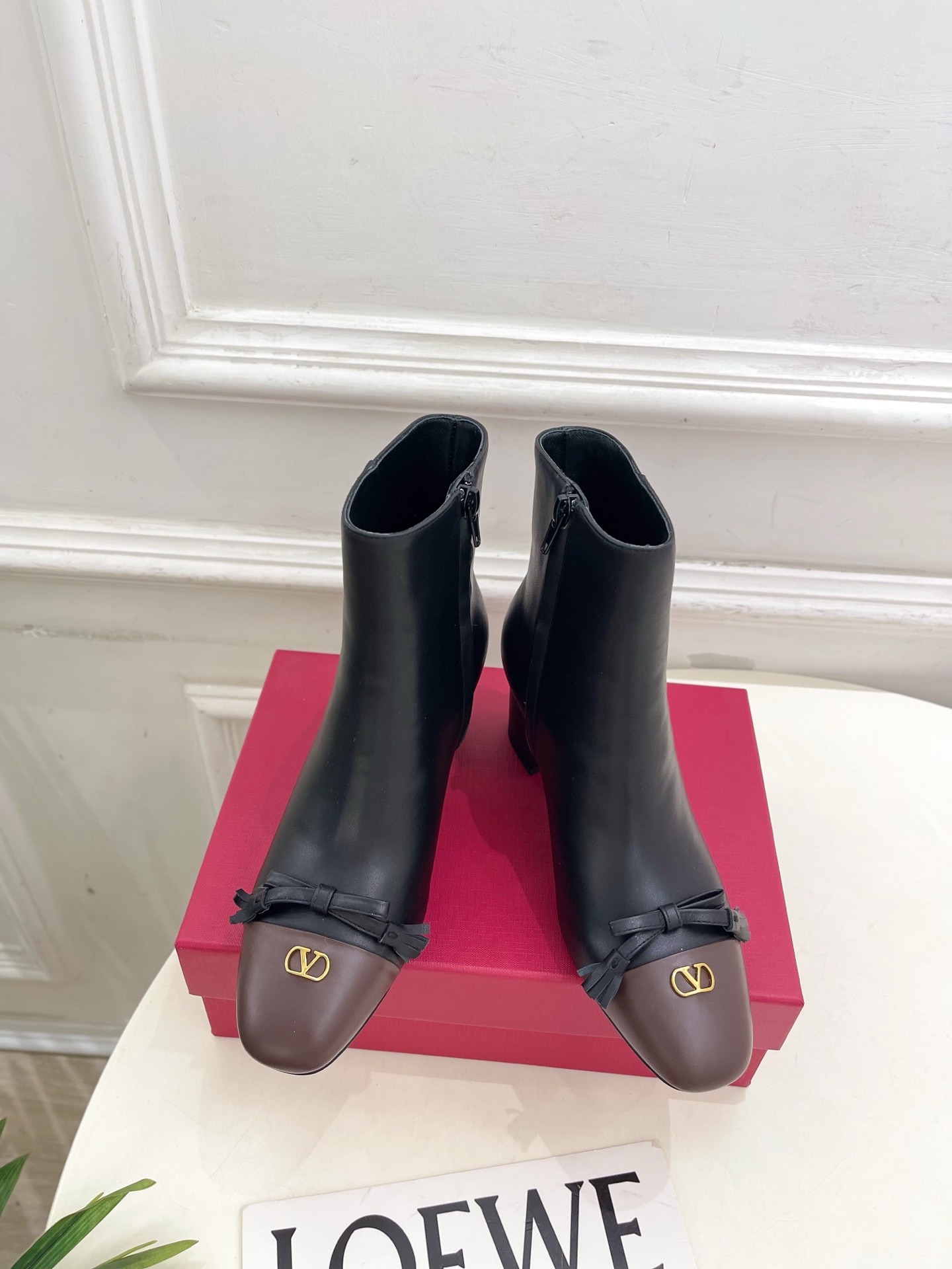 발렌티노 25 신상 앵클부츠