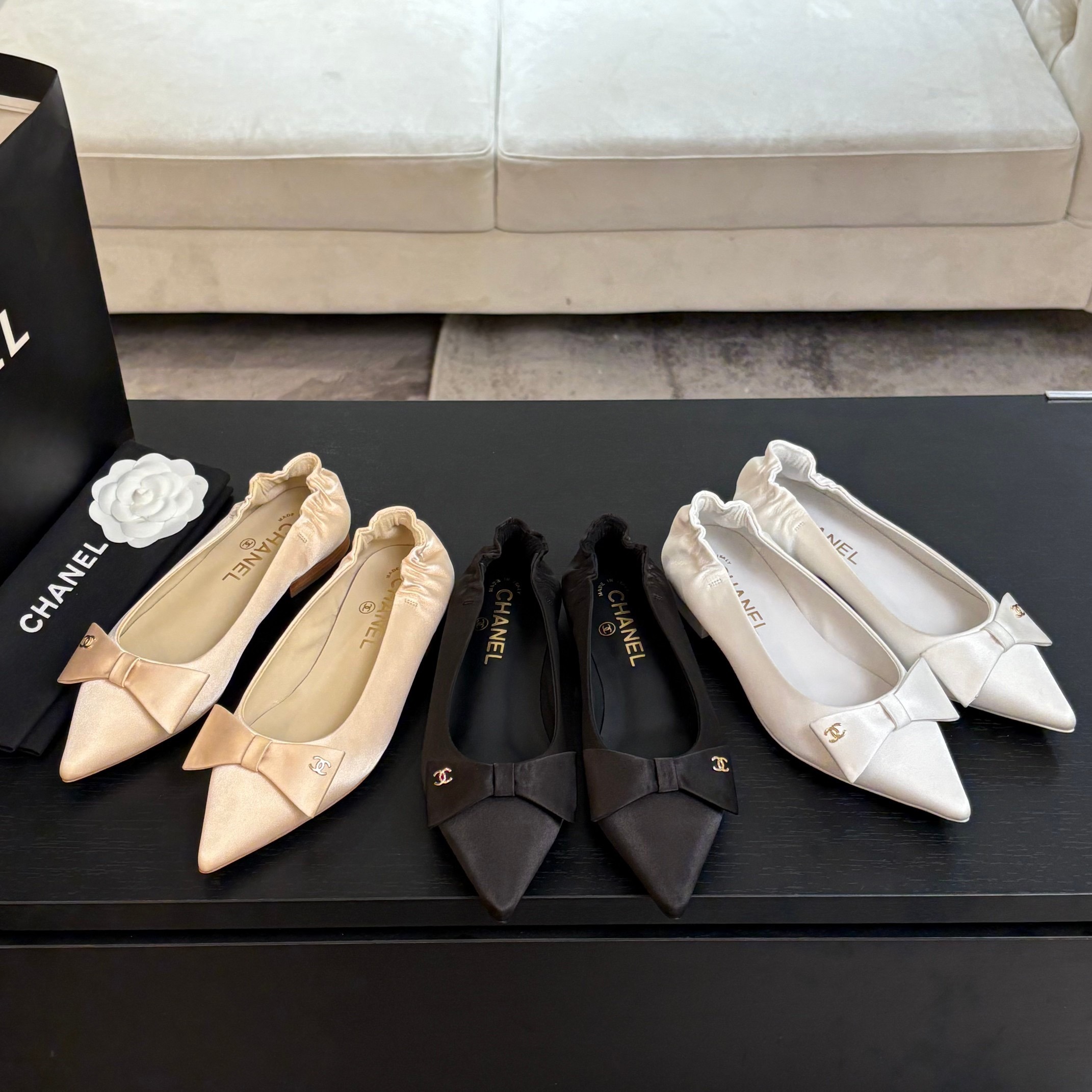 샤넬 25 신상 리본 발레 슈즈