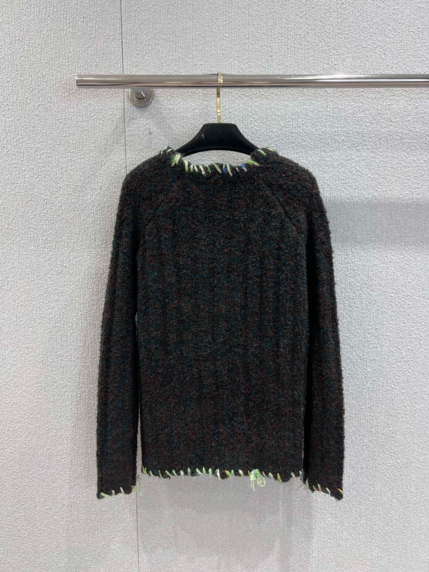 샤넬 25K 레터링 코듀로이 니트