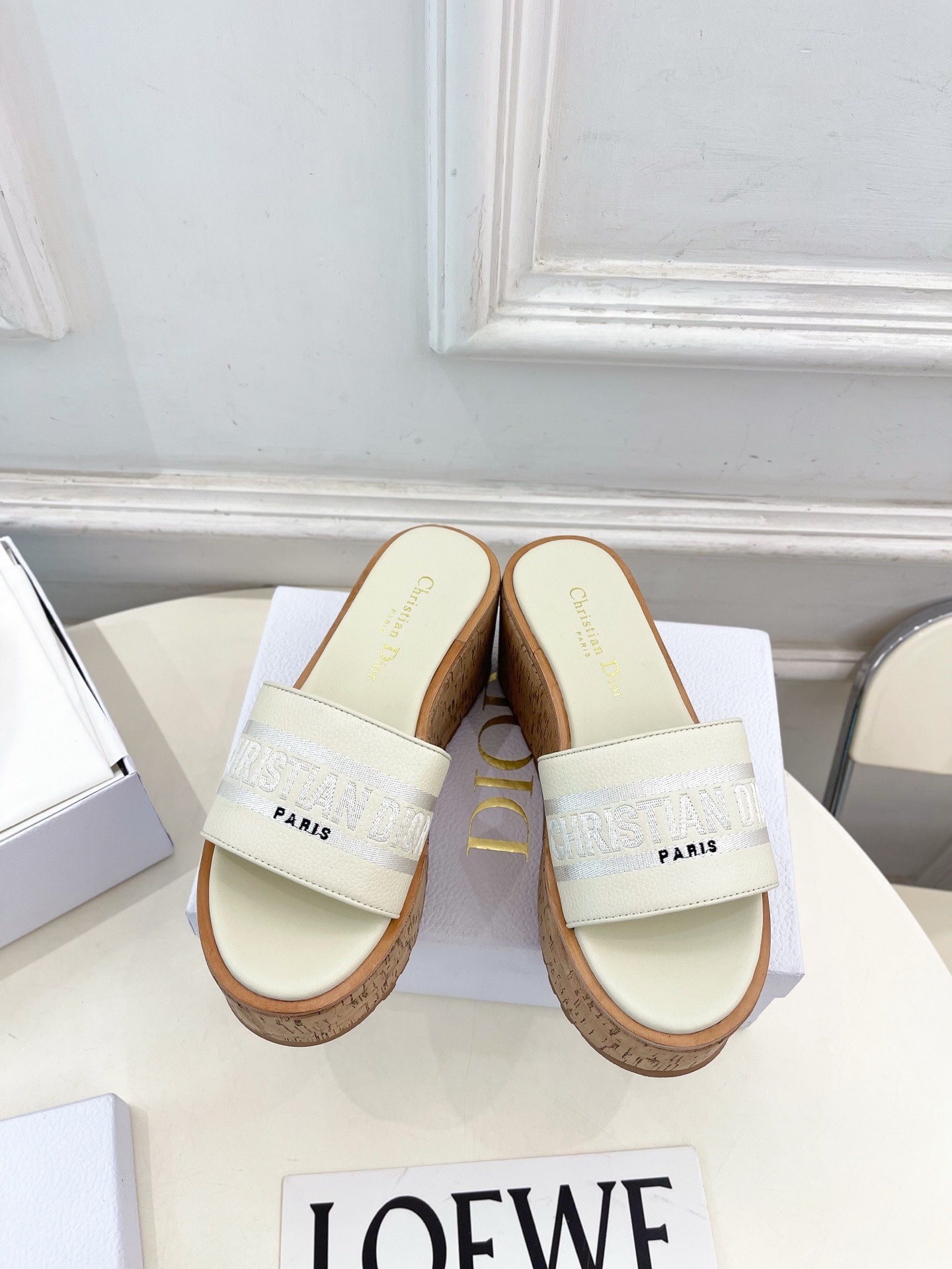 디올 25 신상 Dway 웨지힐 통굽 슬리퍼