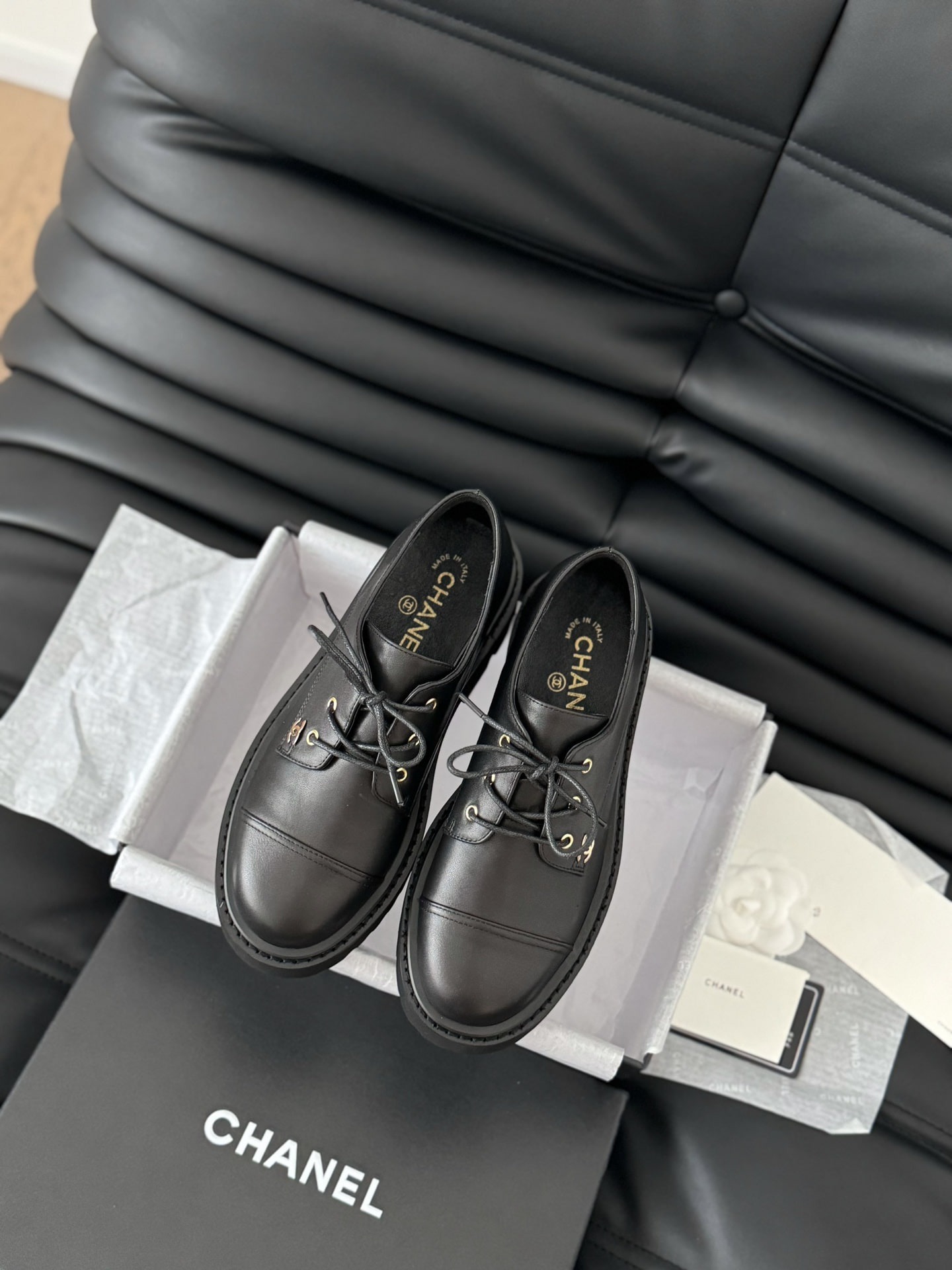 샤넬 25B 뉴 통굽 로퍼