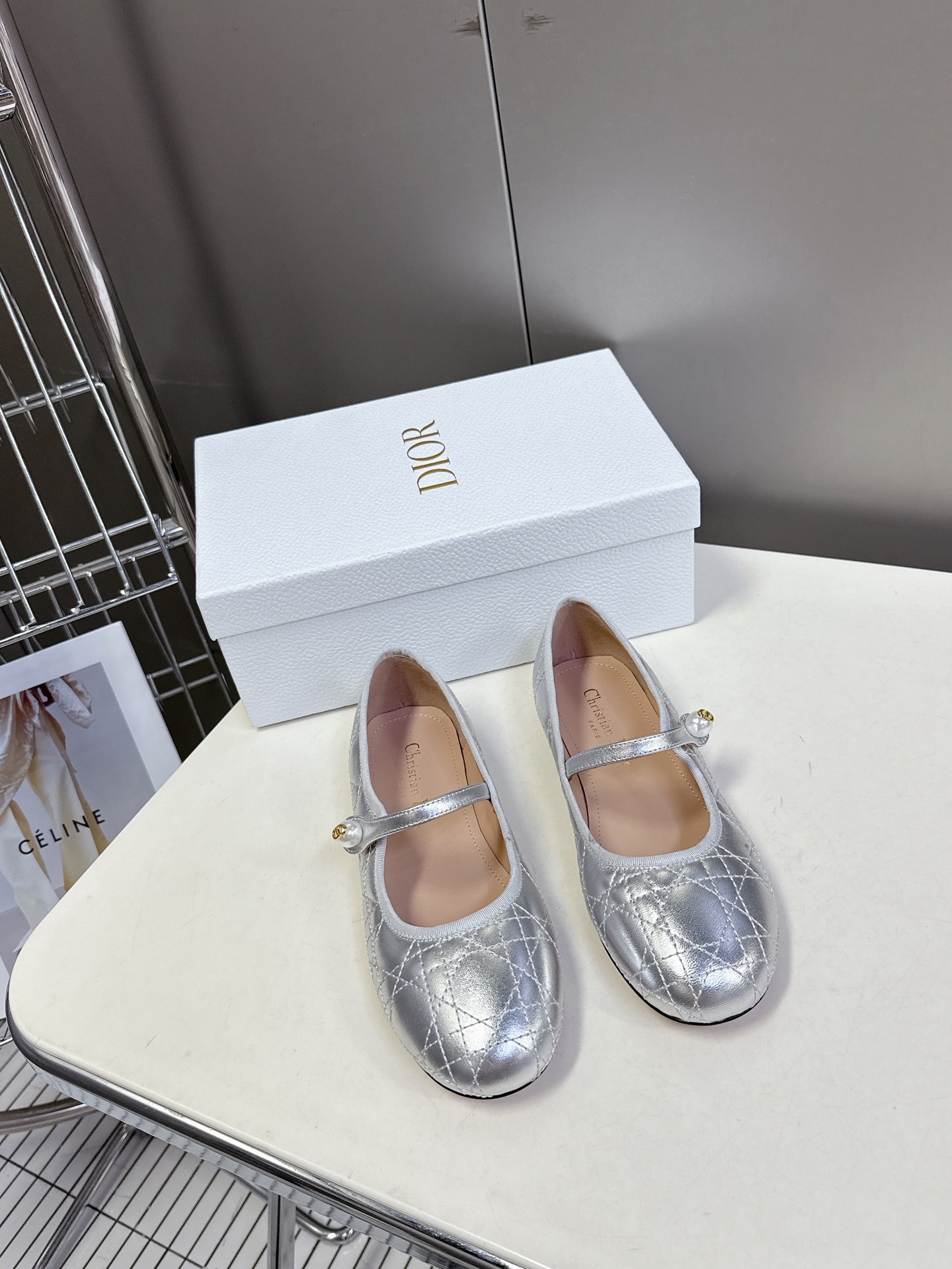 디올 클래식 진주 메리제인 슈즈