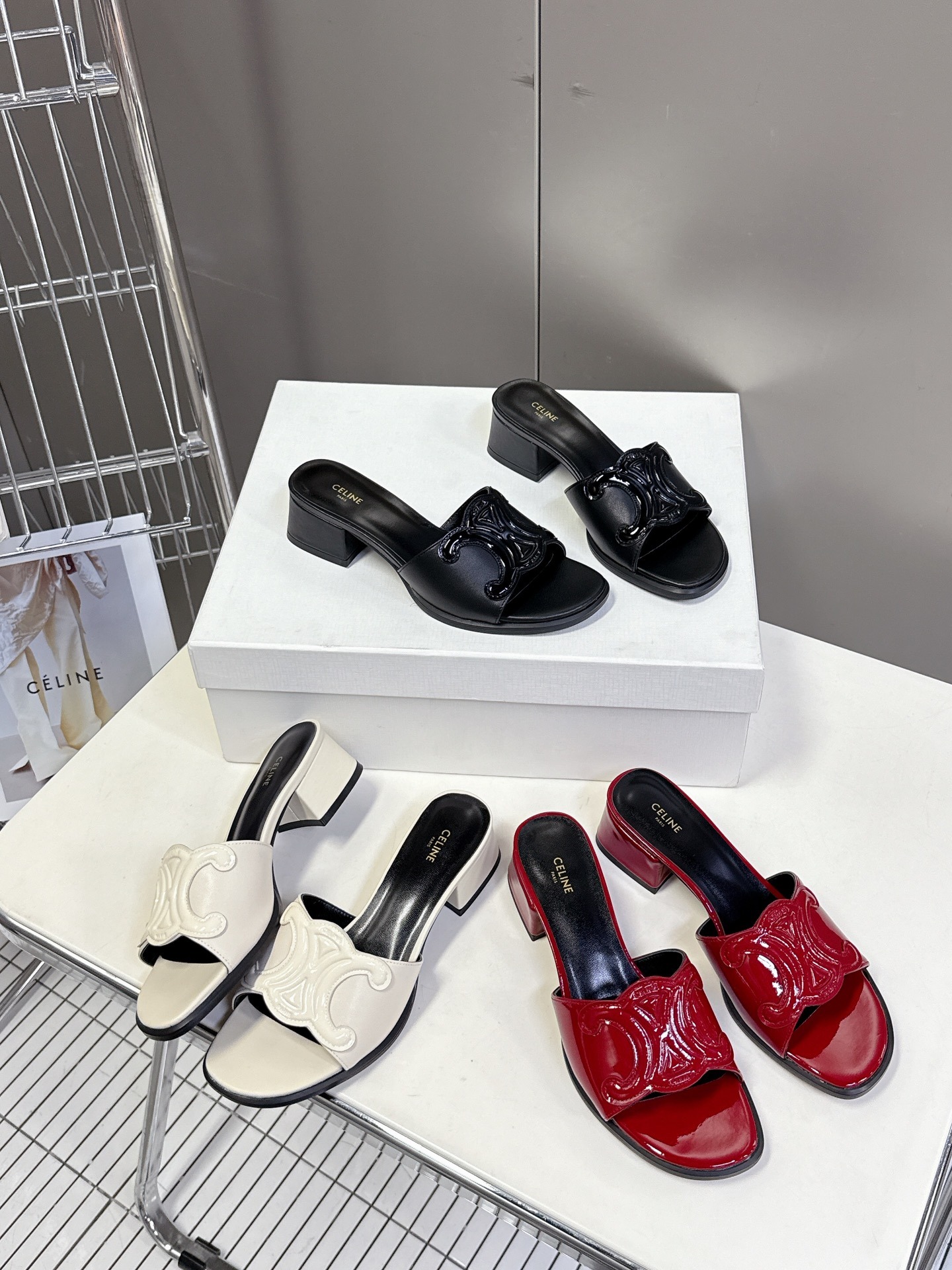 셀린느 봄여름 신상 통굽 뮬러 슈즈