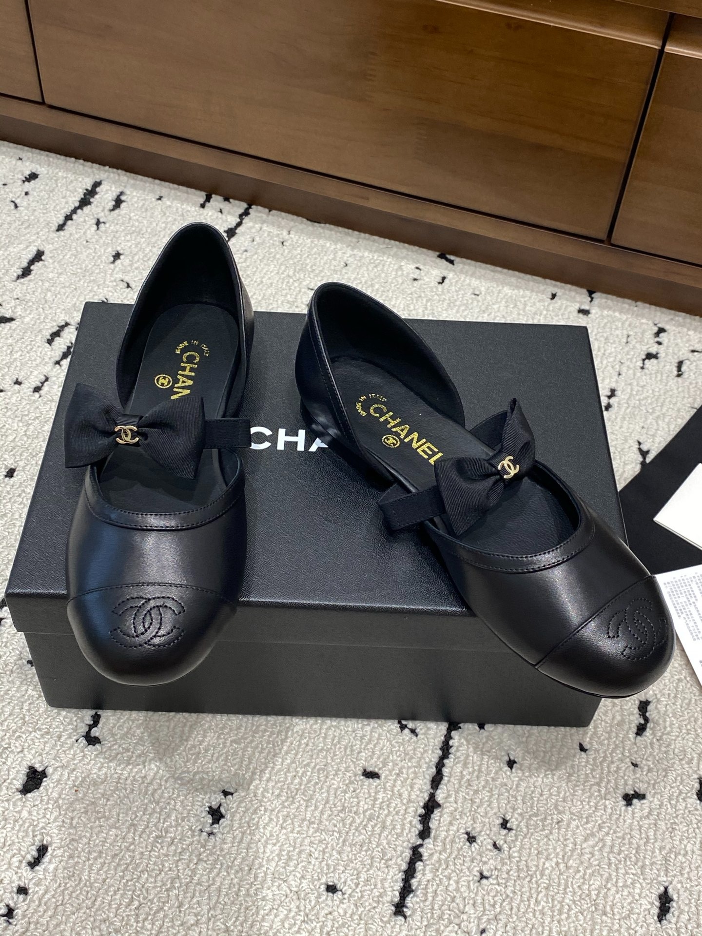샤넬 25s 신상 플랫 슈즈