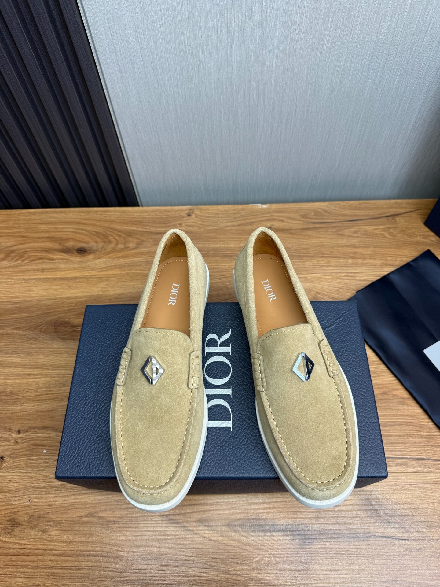 디올 남성 가을 신상 로퍼