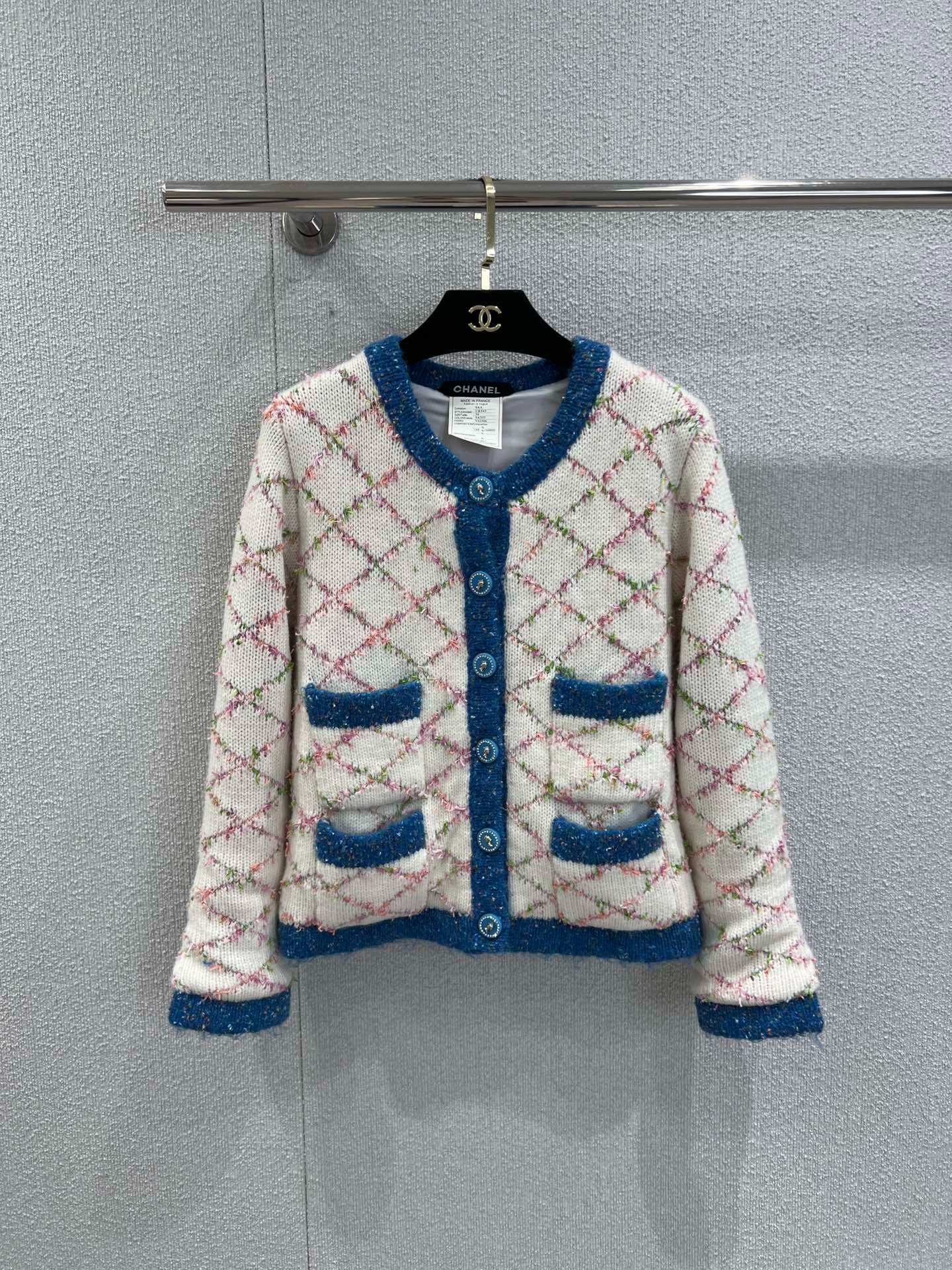 샤넬 신상 체크 니트 카디건