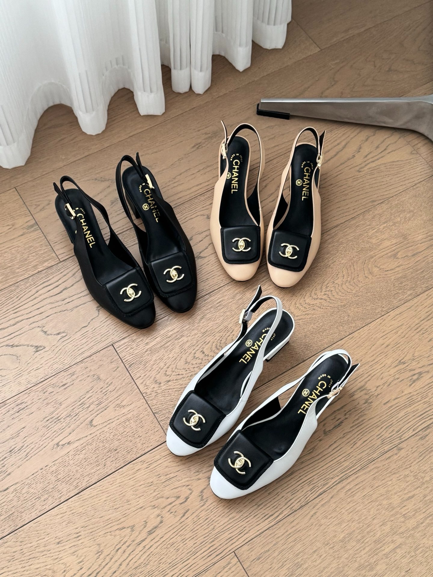 샤넬 25K 책가방 버클 플랫