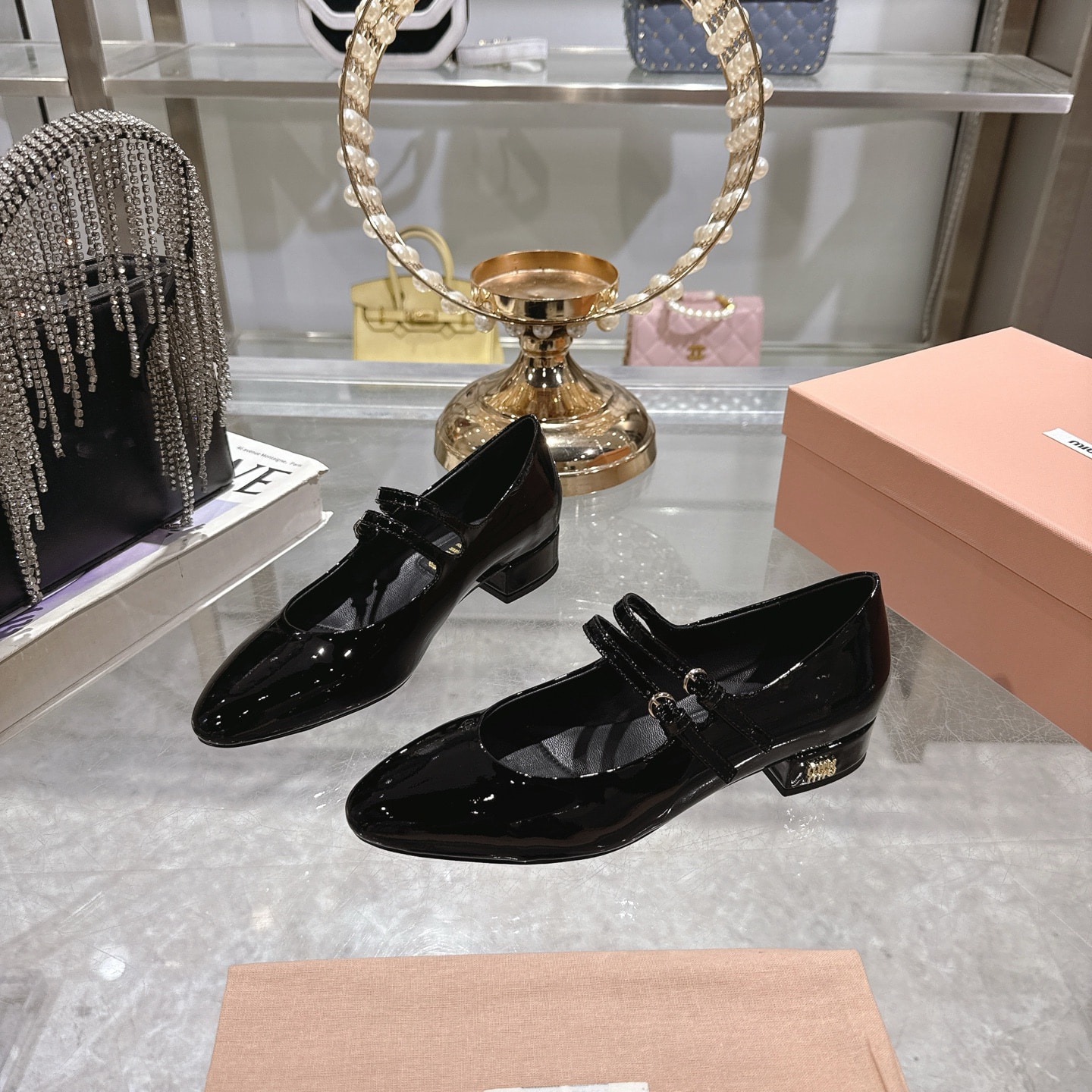 미우미우 25 가을 겨울 스트랩 단화