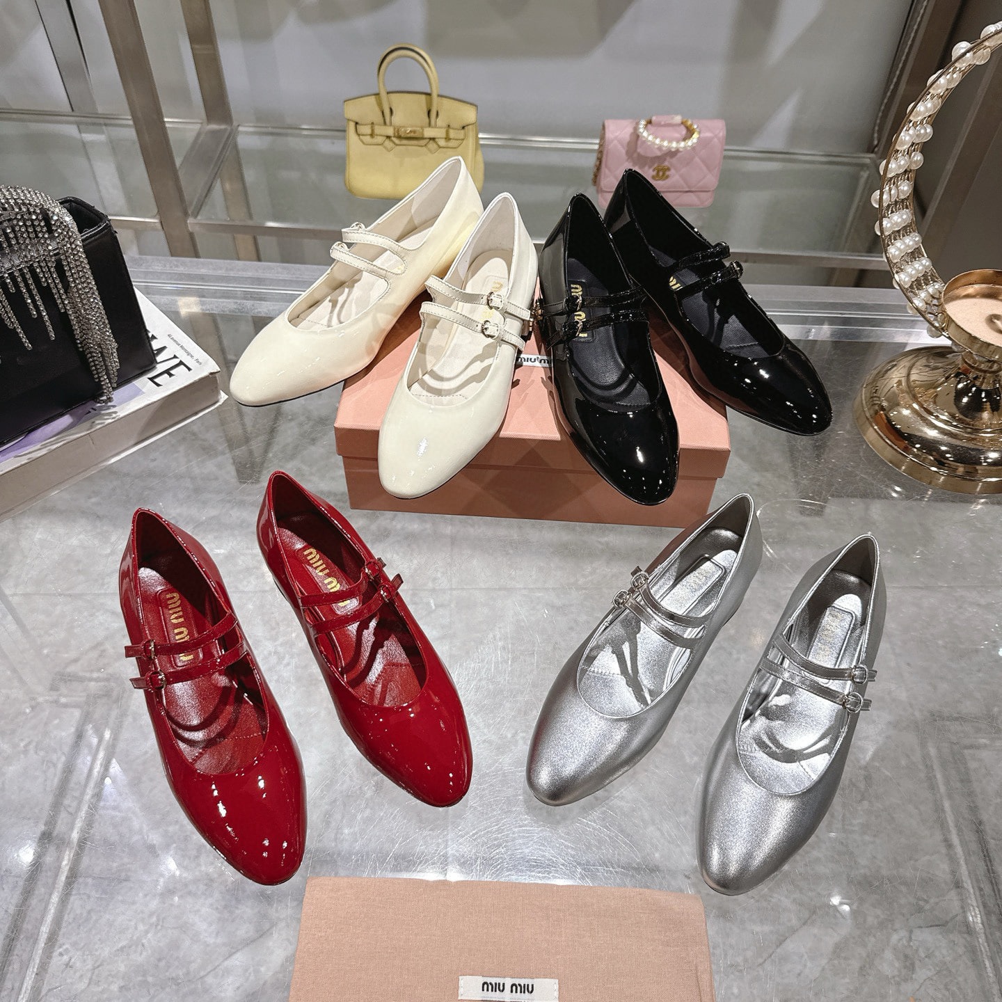 미우미우 25 가을 겨울 스트랩 단화