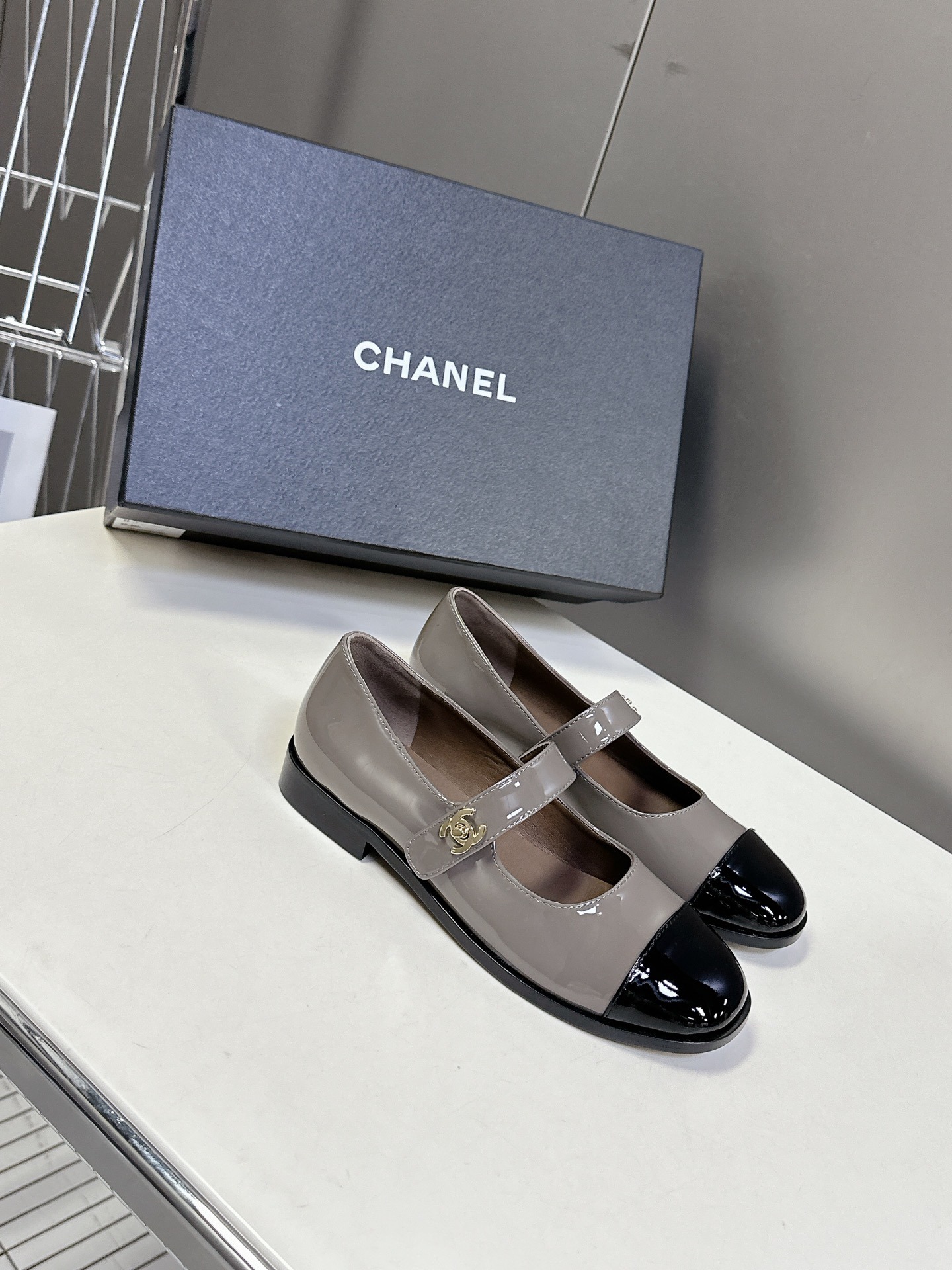 샤넬 클래식 메리제인 플랫 슈즈