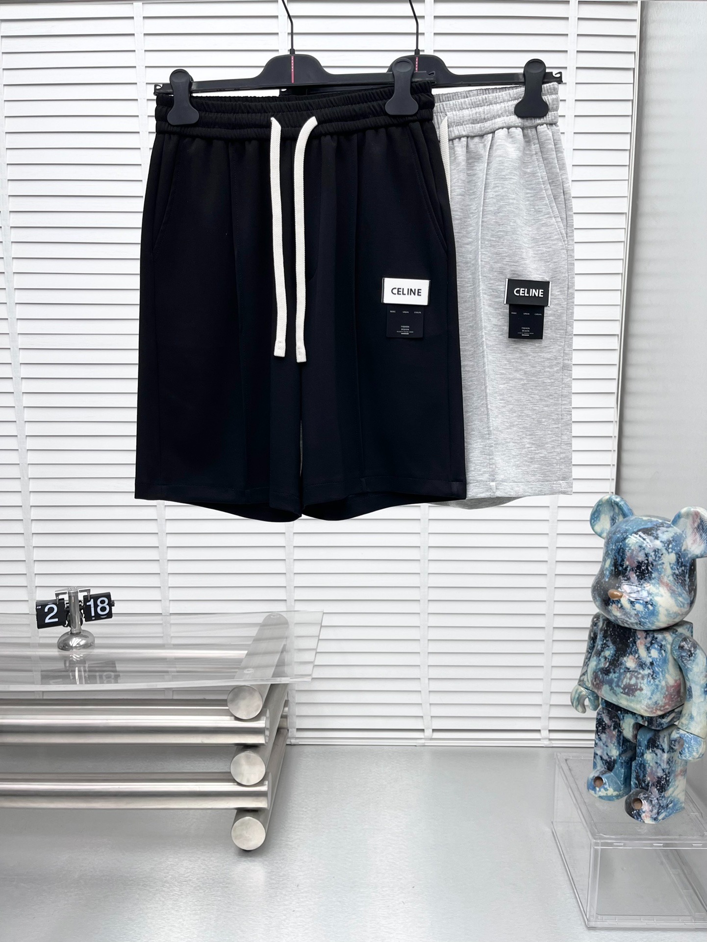 셀린느 25ss 여름 신상 클라우드 숏팬츠