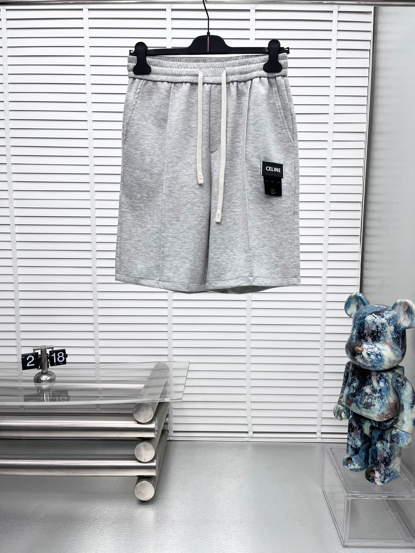 셀린느 25ss 여름 신상 클라우드 숏팬츠