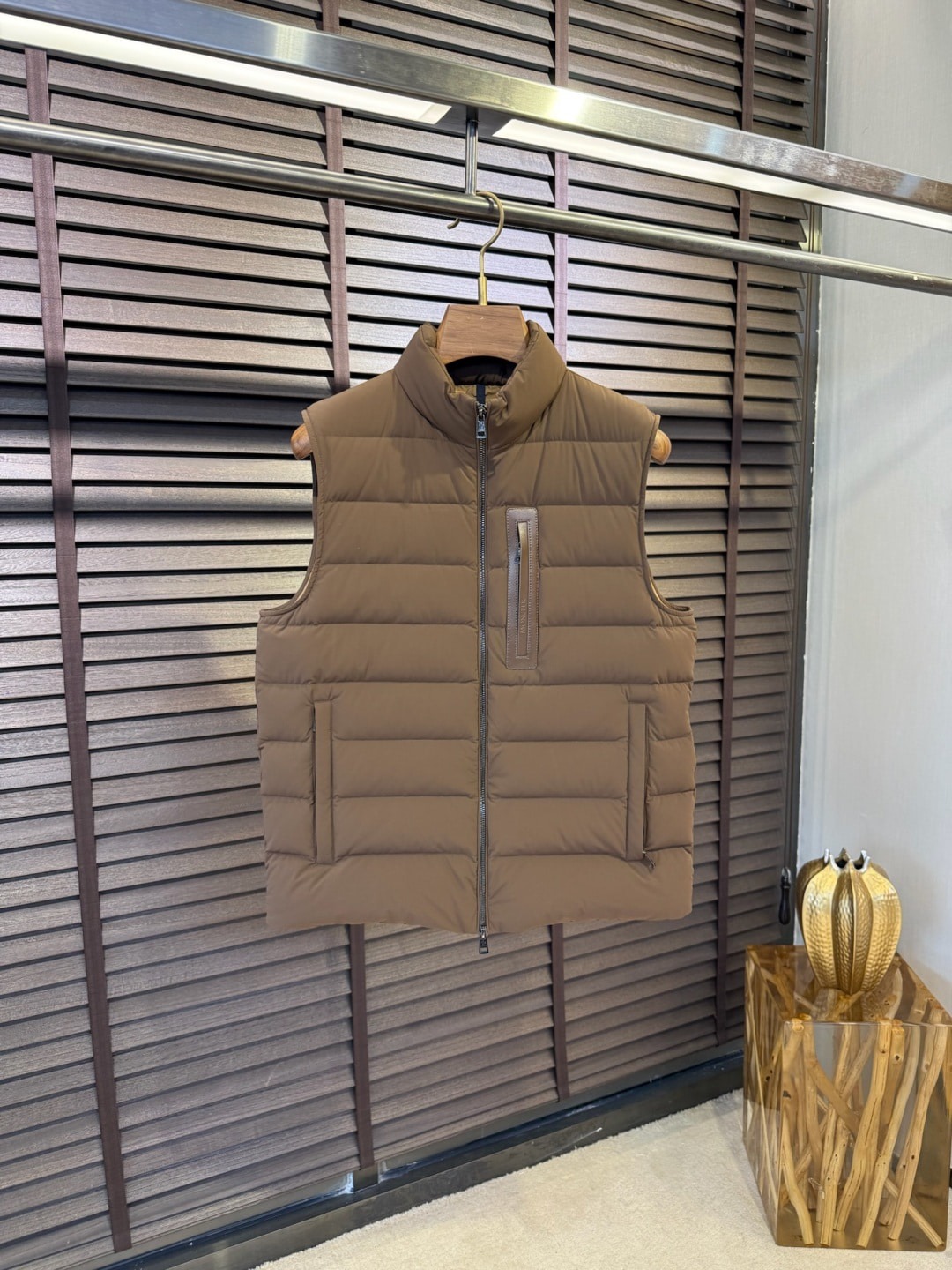 몽클레어 신상 후드 패딩 베스트