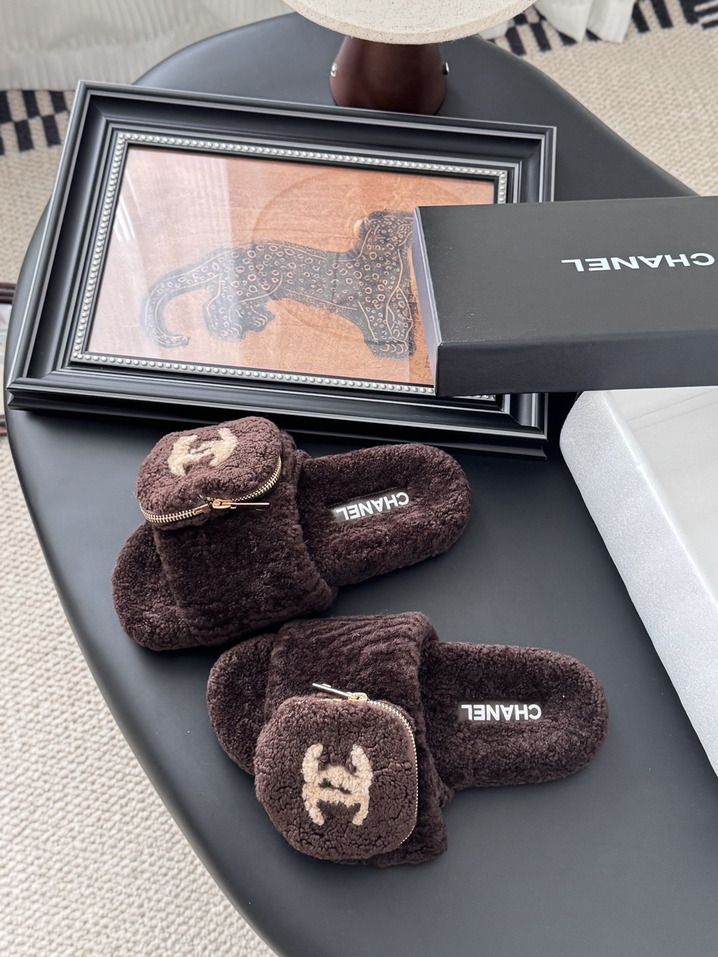 샤넬 25K 신상 털 슬리퍼