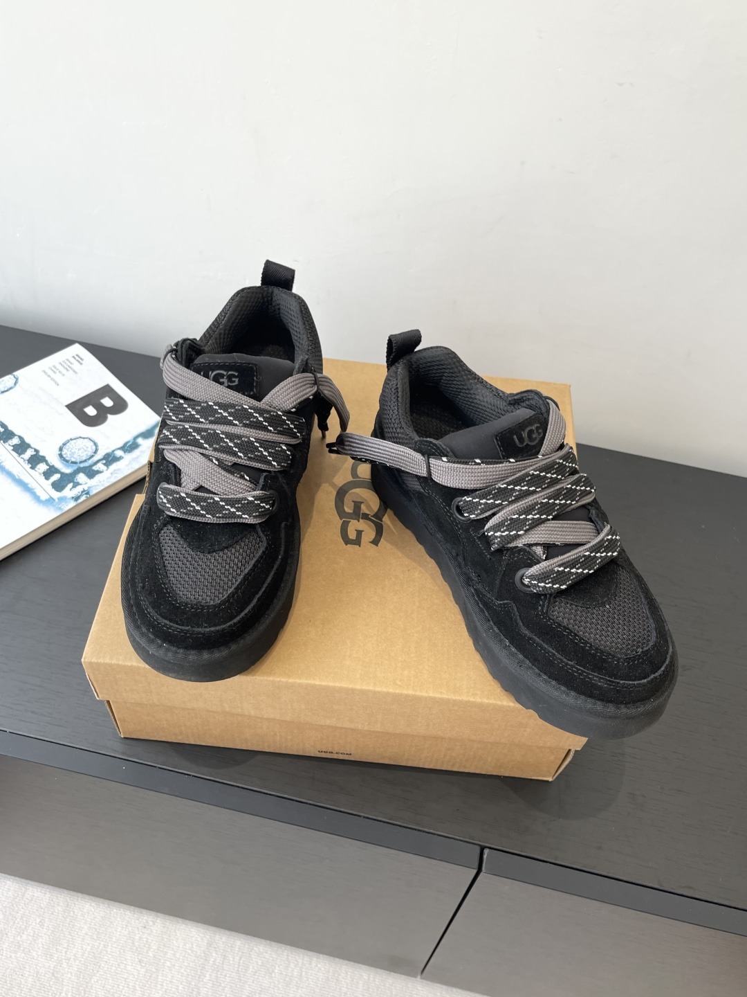 어그 25ss 가을겨울 신상 통굽 스니커즈