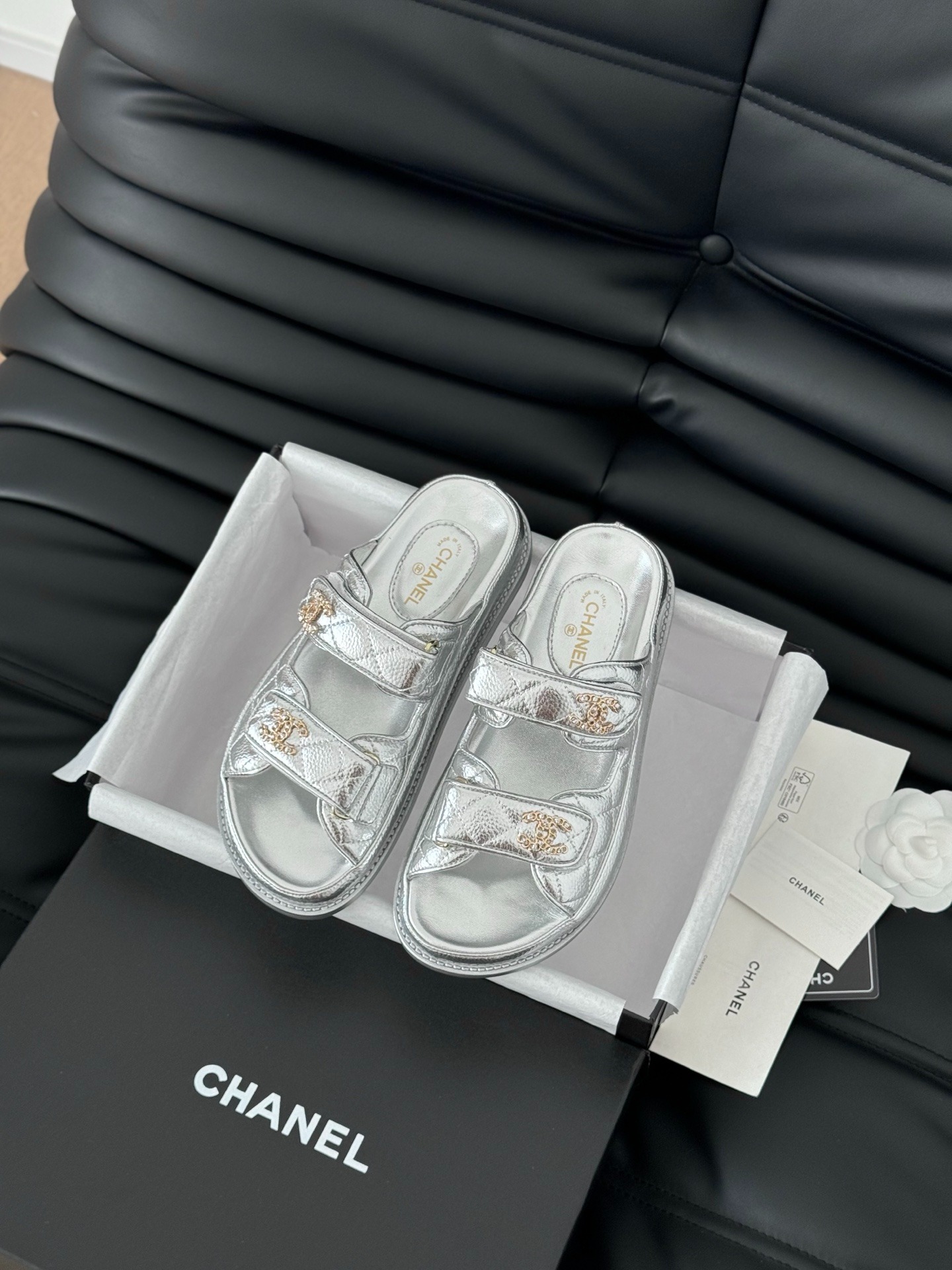 샤넬 25 뉴 벨크로 샌들