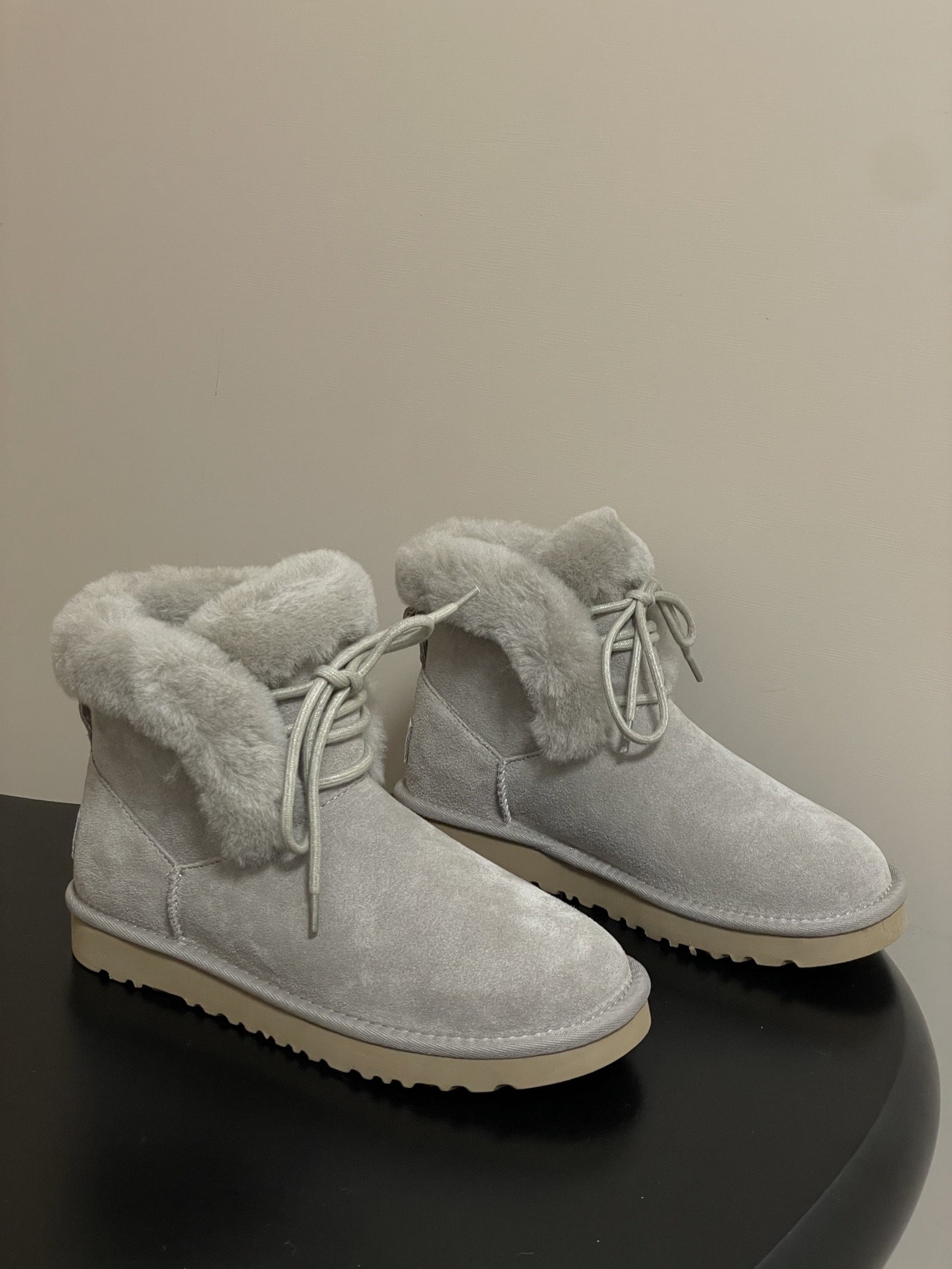 어그 스트랩 양털 앵클부츠