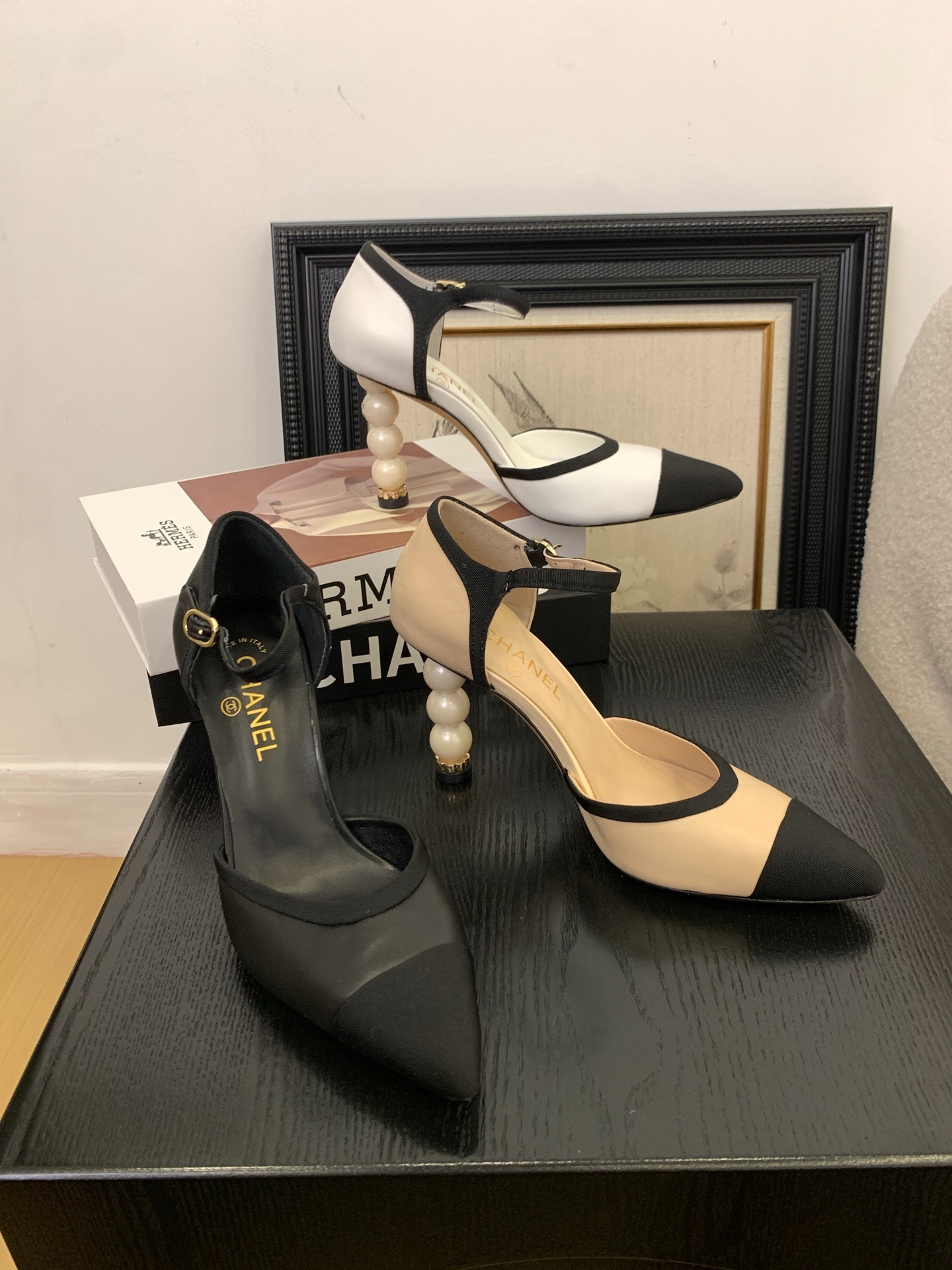 샤넬 25 뉴 진주 스틸레토