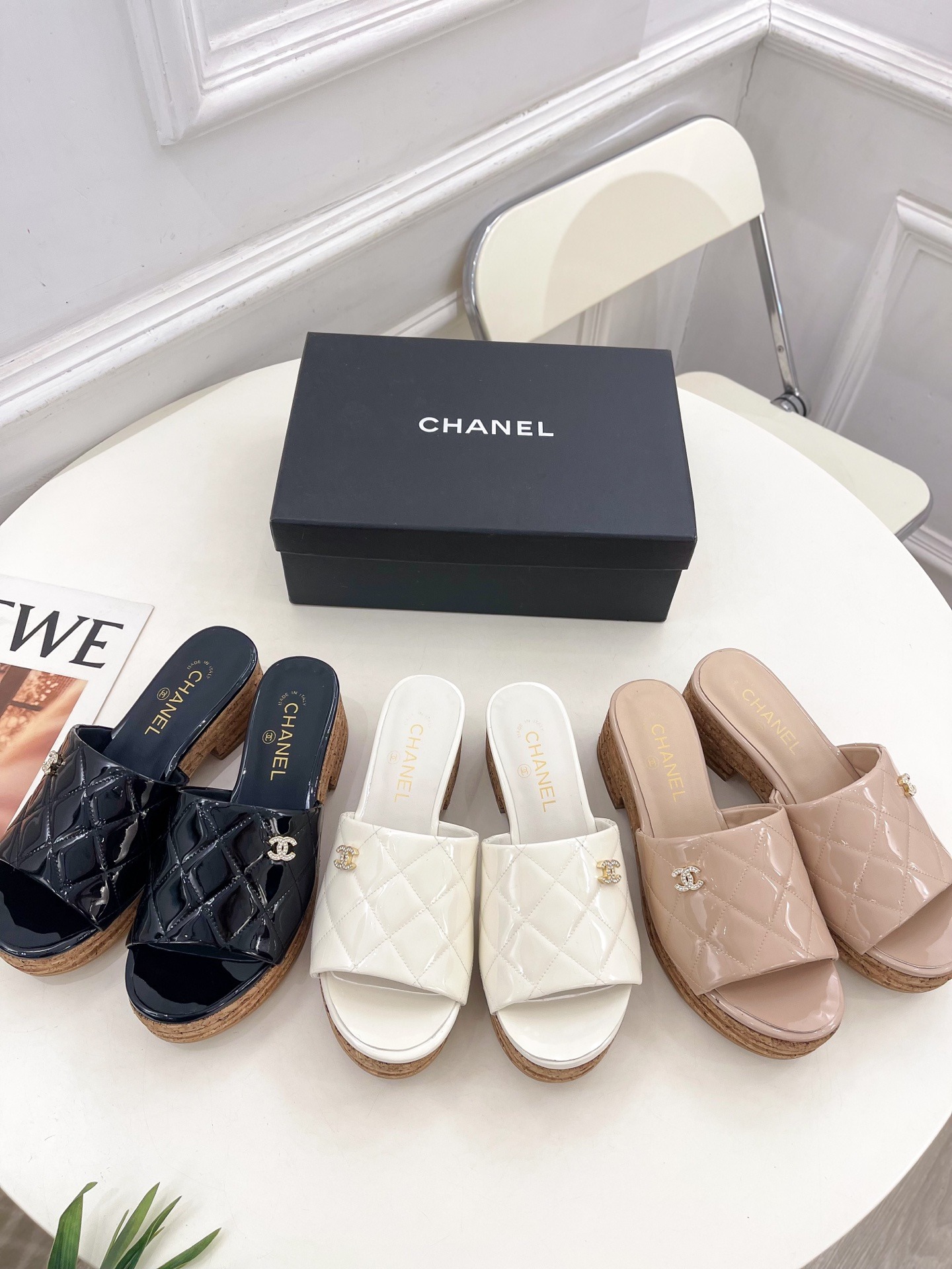 샤넬 2025 봄여름 신상 클래식 통굽 슬리퍼