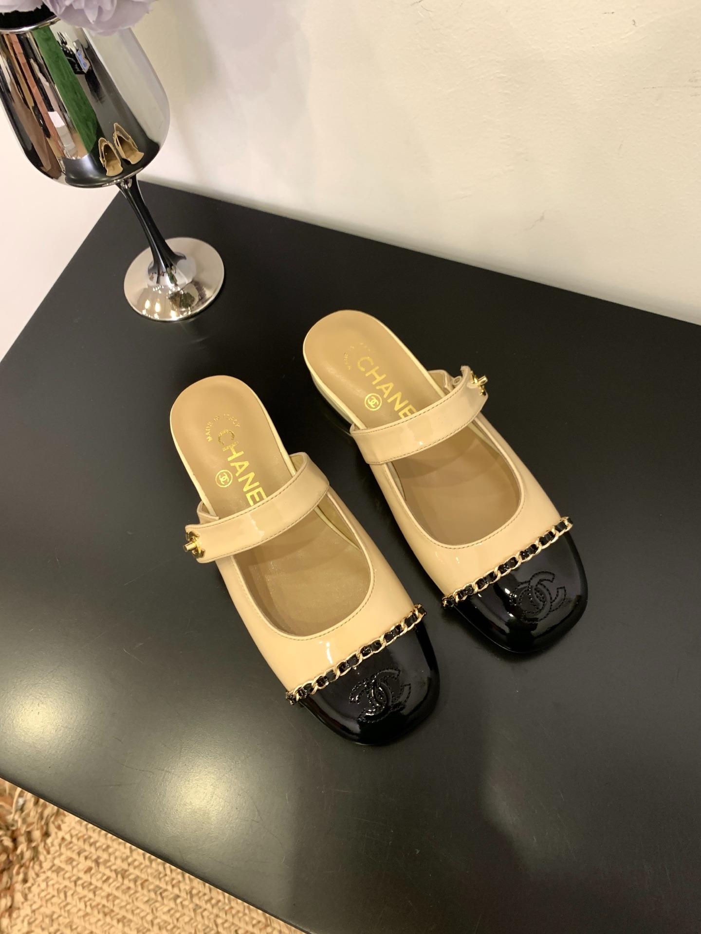 샤넬 25 신상 체인 슬리퍼