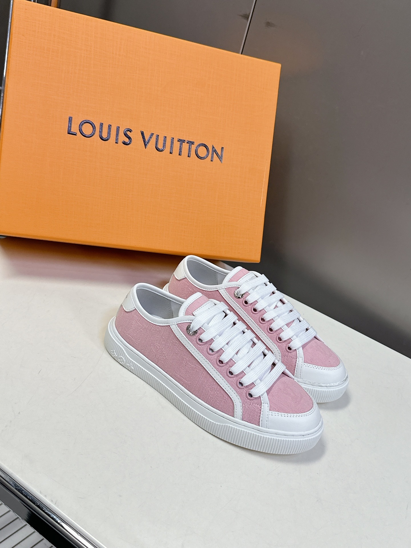 루이비통 25SS Lagoon Sneaker