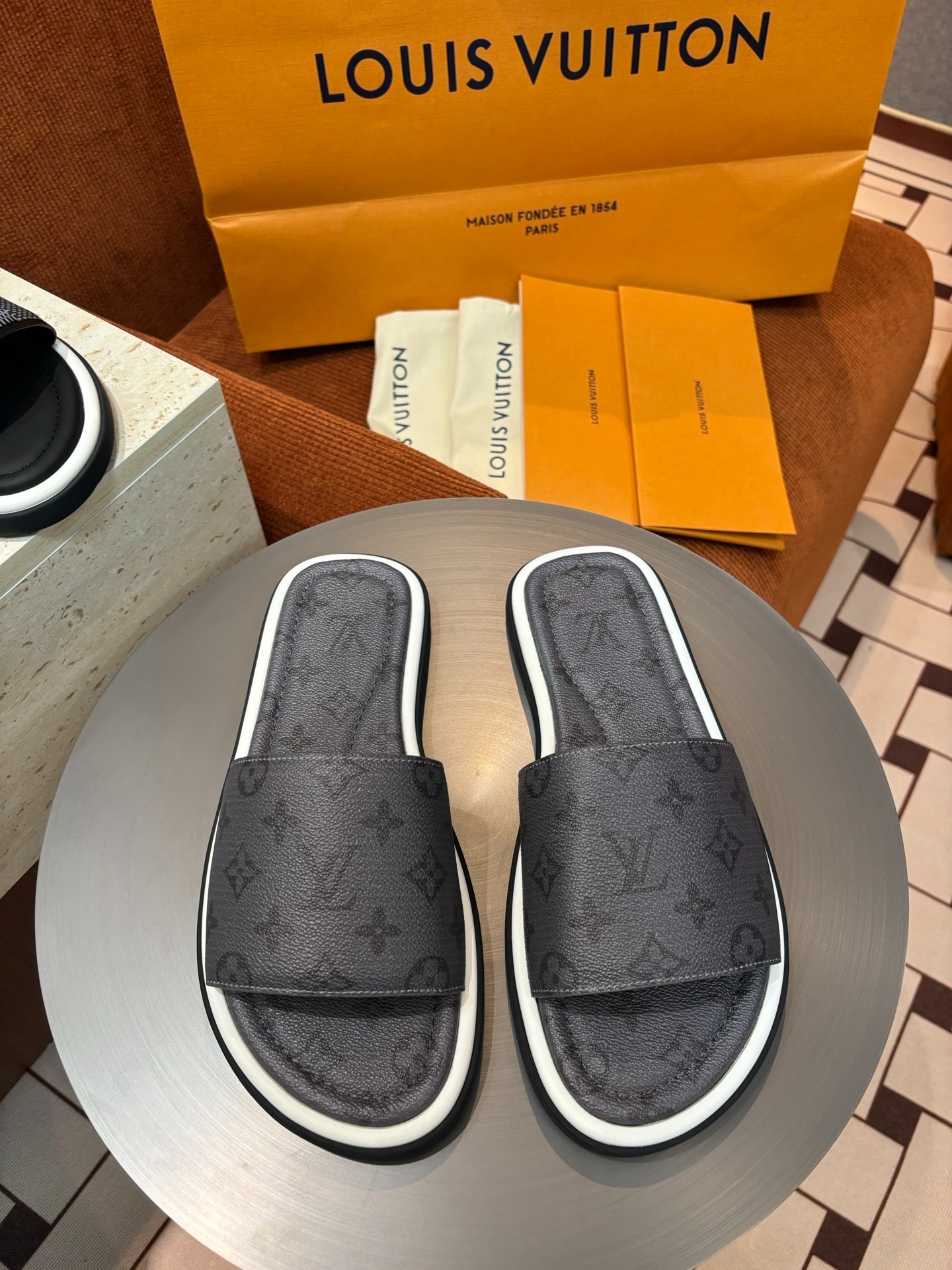 루+*비통 오아시스 슬리퍼